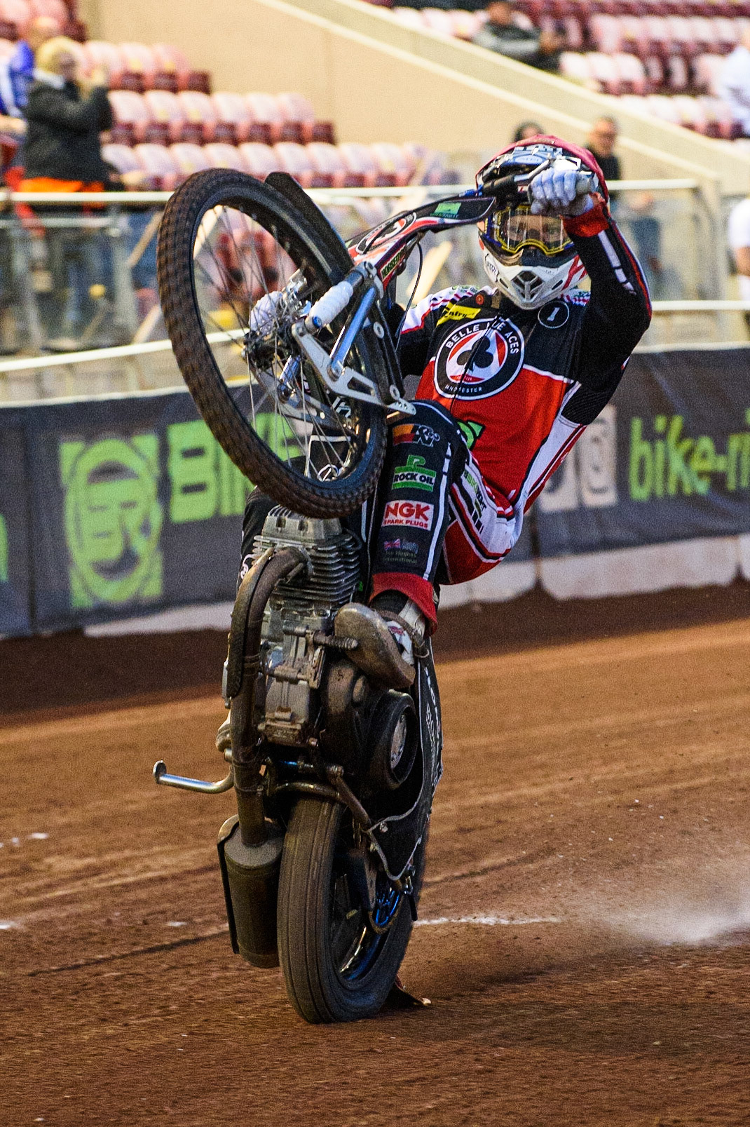 MANCHESTER UKDan Bewley  wheelies during the SGB Premiership match between Belle Vue Aces and Ipswich Witches at the National Speedway Stadium, Manchester on Monday 2nd August 2021. (Credit: Ian Charles | MI News)
