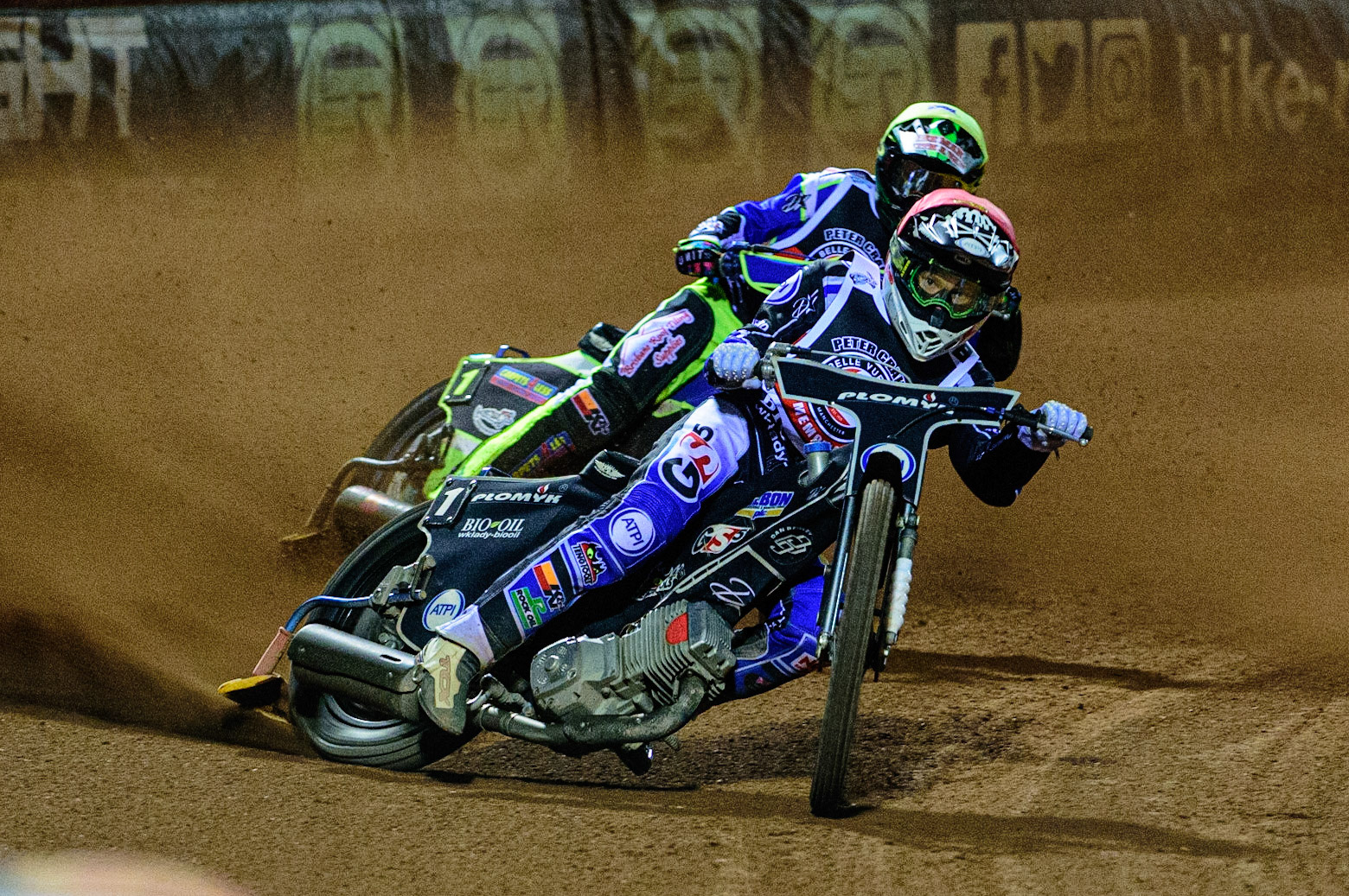 MANCHESTER, UK. OCT 23RD  Dan Bewley (Red) leads Nick Morris (Yellow)  during the Peter Craven Memorial Trophy event at the National Speedway Stadium, Manchester on Saturday 23rd October 2021. (Credit: Ian Charles | MI News)