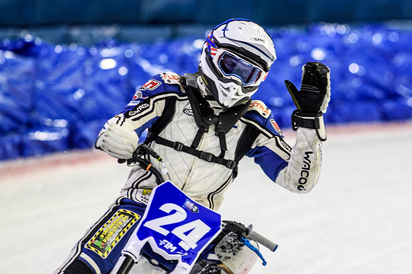 Max Koivula (24) of Finland acknowledges the fans after his win in Heat 9 during the FIM Ice Speedway Gladiators World Championship, Final 4 at the Ice Stadium, Thialf, Heerenveen on Sunday 6th April 2025. (Photo: Ian Charles | MI News)