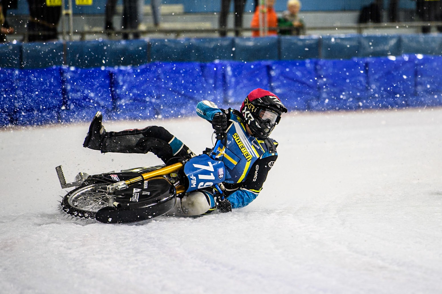 Filip Jäger (719) of Sweden in Red loses control of his bike in the re-run of Heat 17 during the FIM Ice Speedway Gladiators World Championship, Final 4 at the Ice Stadium, Thialf, Heerenveen on Sunday 6th April 2025. (Photo: Ian Charles | MI News)
