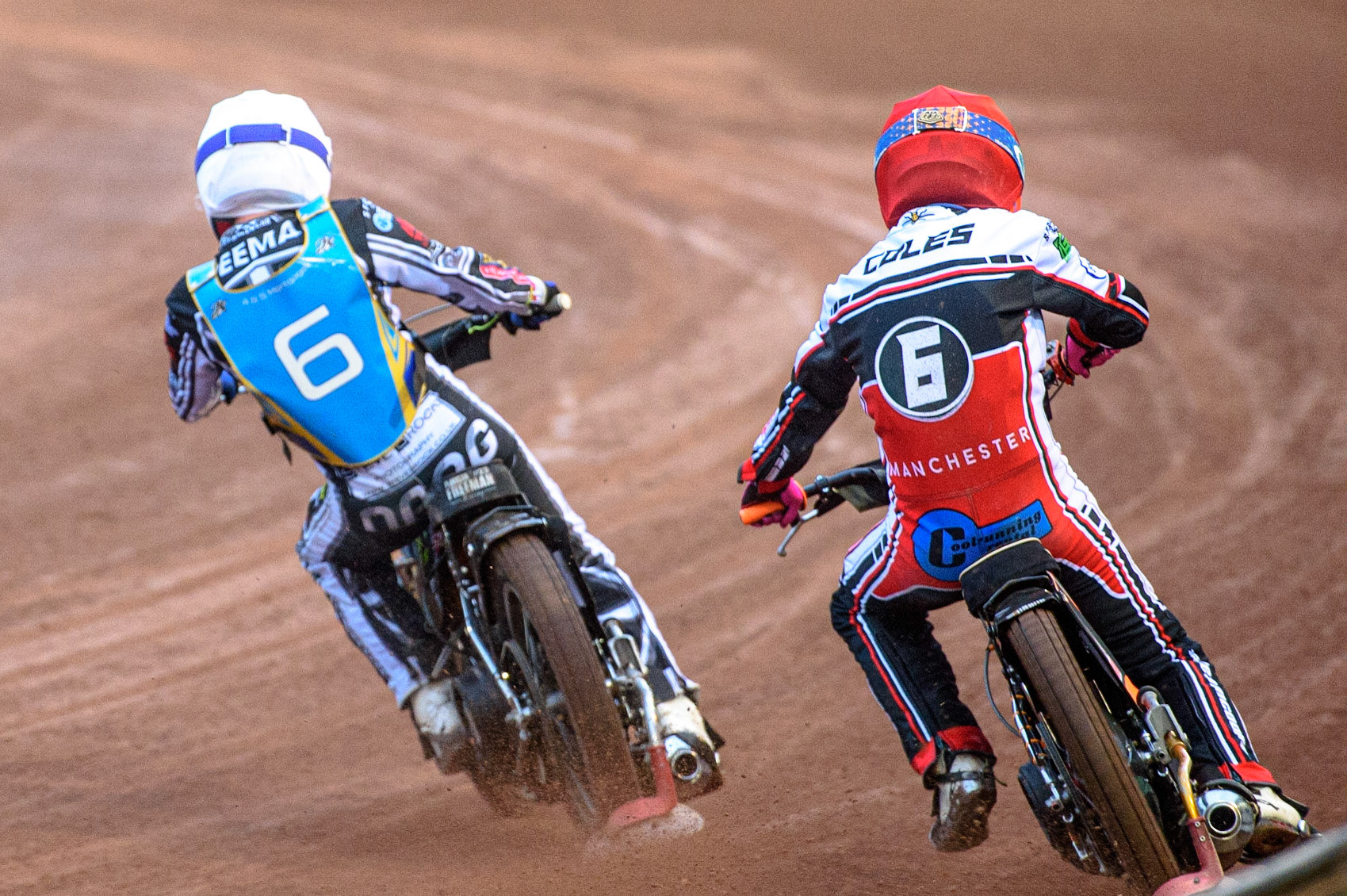 MANCHESTER, UK. AUGUST 20TH  Archie Freeman  (White) inside Connor Coles  (Red)during the National Development League match between Belle Vue Aces and Armadale Devils at the National Speedway Stadium, Manchester on Friday 20th August 2021. (Credit: Ian Charles | MI News)
