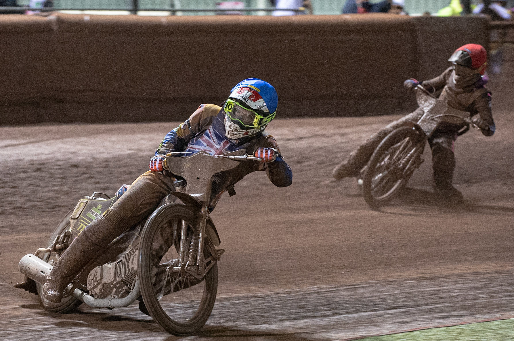 Photo: Ian CharlesJason Crump (Blue)   leads  Josh Bates  (Red) Sports Insure British Speedway Championship Final, National Speedway Stadium, Manchester Monday  28  September  2020