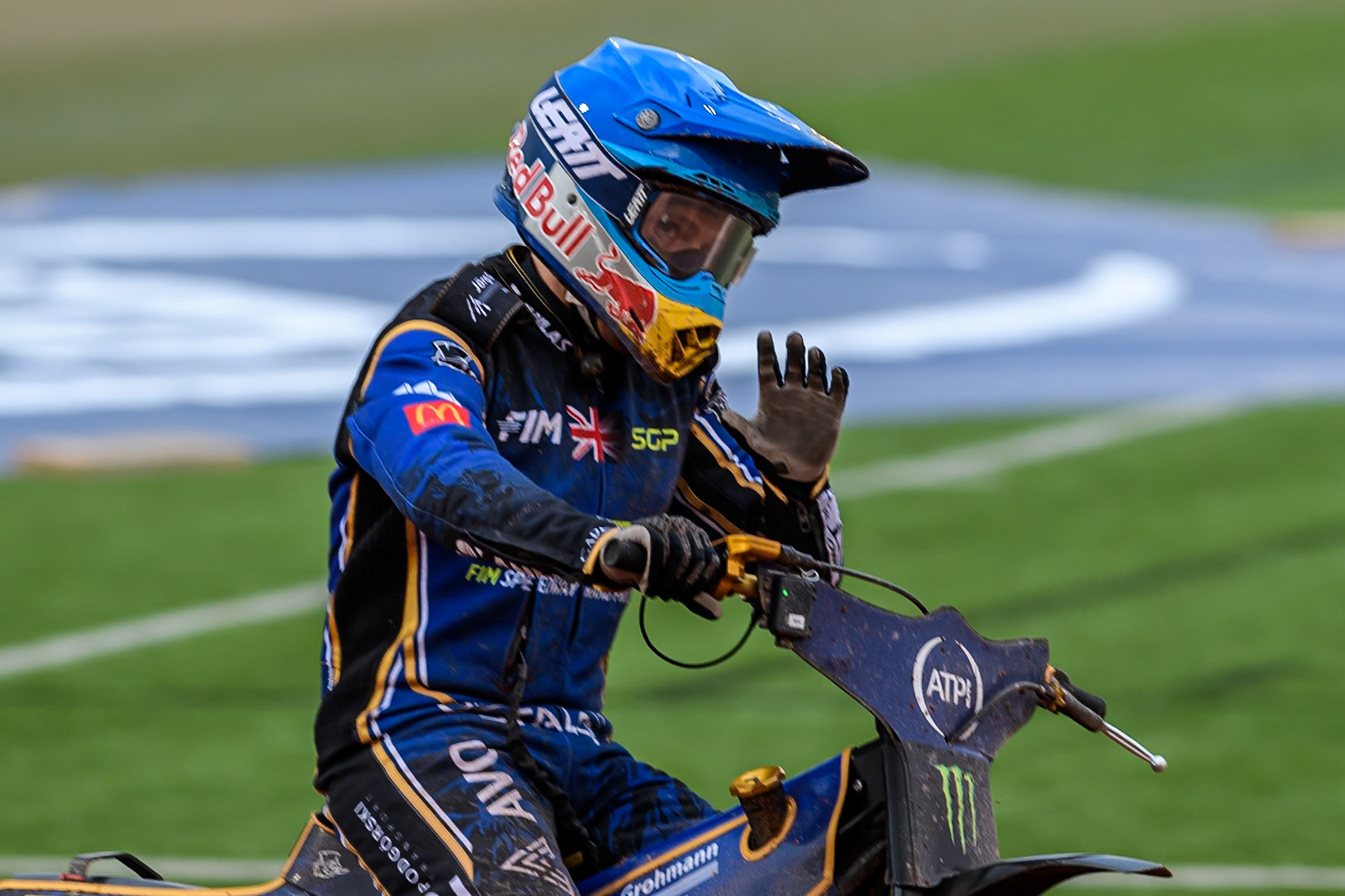 Robert Lambert (505) of Great Britain acknowledges the fans after his final heat during the ATPI FIM Speedway Grand Prix Round 4 at the National Speedway Stadium, Manchester, on Friday 13th June 2025. (Photo: Ian Charles | MI News)