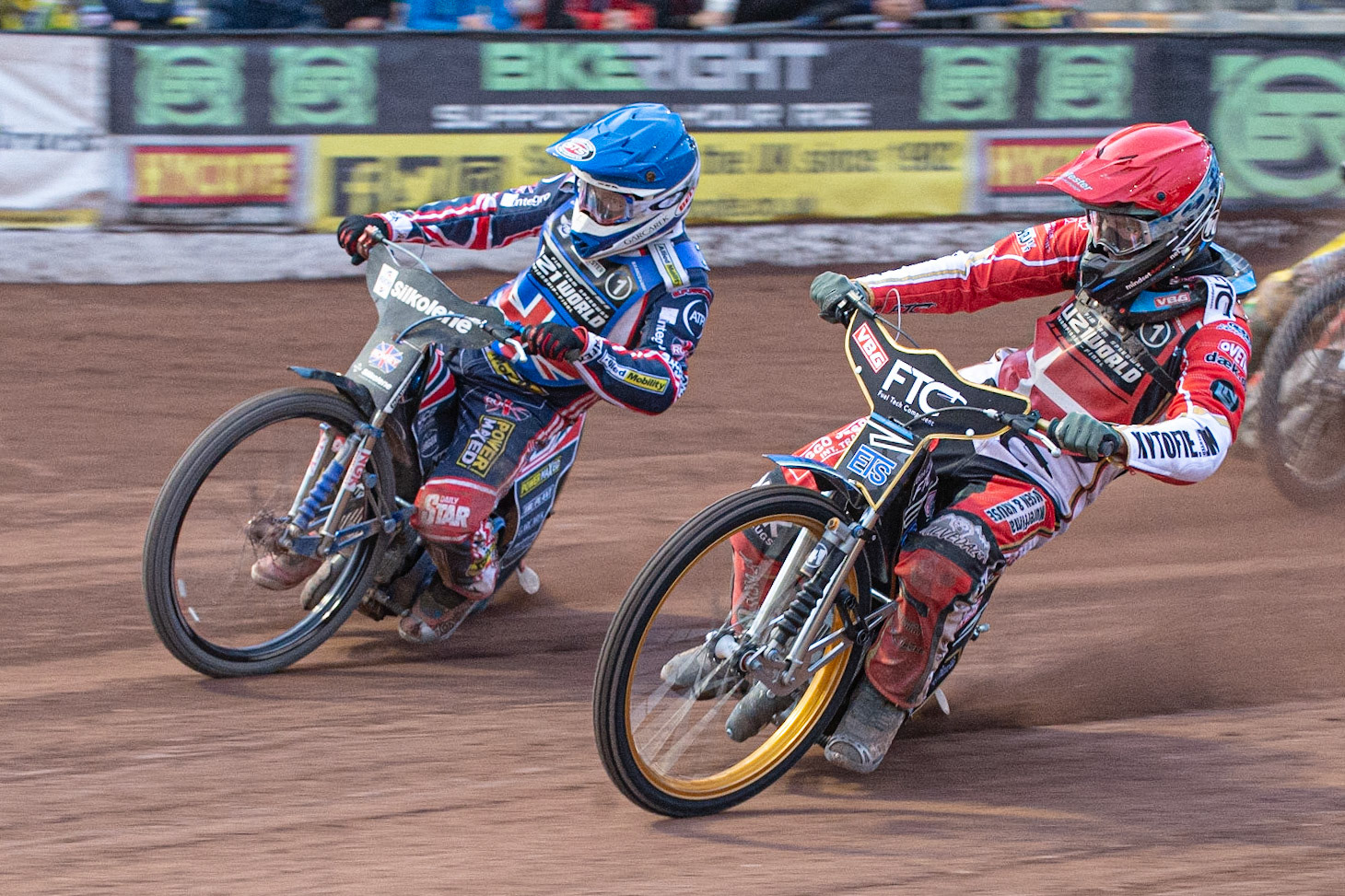 Photo: Ian Charles

Frederik Jacobsen (Red) inside Robert Lambert (Blue)

FIM Team Speedway U-21 World Championship, National Speedway Stadium, Manchester Friday 12 July  2019