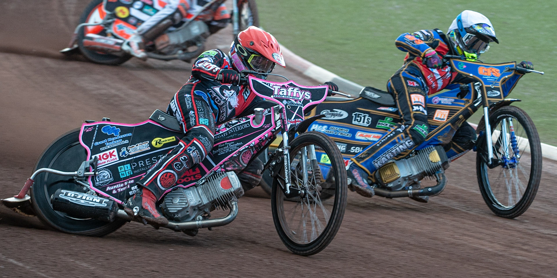 Photo: Ian Charles


Belle Vue Colts  Leon Flint  (Red) passes Anders Rowe  (White)

Belle Vue Colts v Kent Kings, SGB National League KO Cup Quarter Final 1st Leg, Belle Vue National Speedway Stadium, Manchester, Thursday 20  June  2019