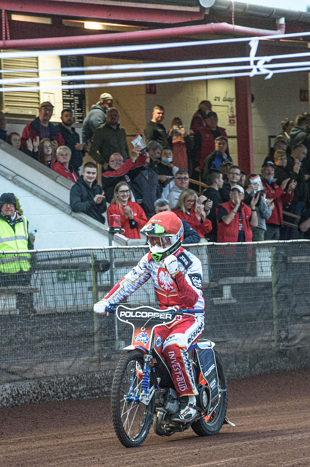 GLASGOW, UK. JUNE 19TH.  Tobiasz Musielak (Poland) acknowledges the cheers after winning the meeting during the FIM Speedway Grand Prix Qualifying Round at the Peugeot Ashfield Stadium, Glasgow on Saturday 19th June 2021. (Credit: Ian Charles | MI News)