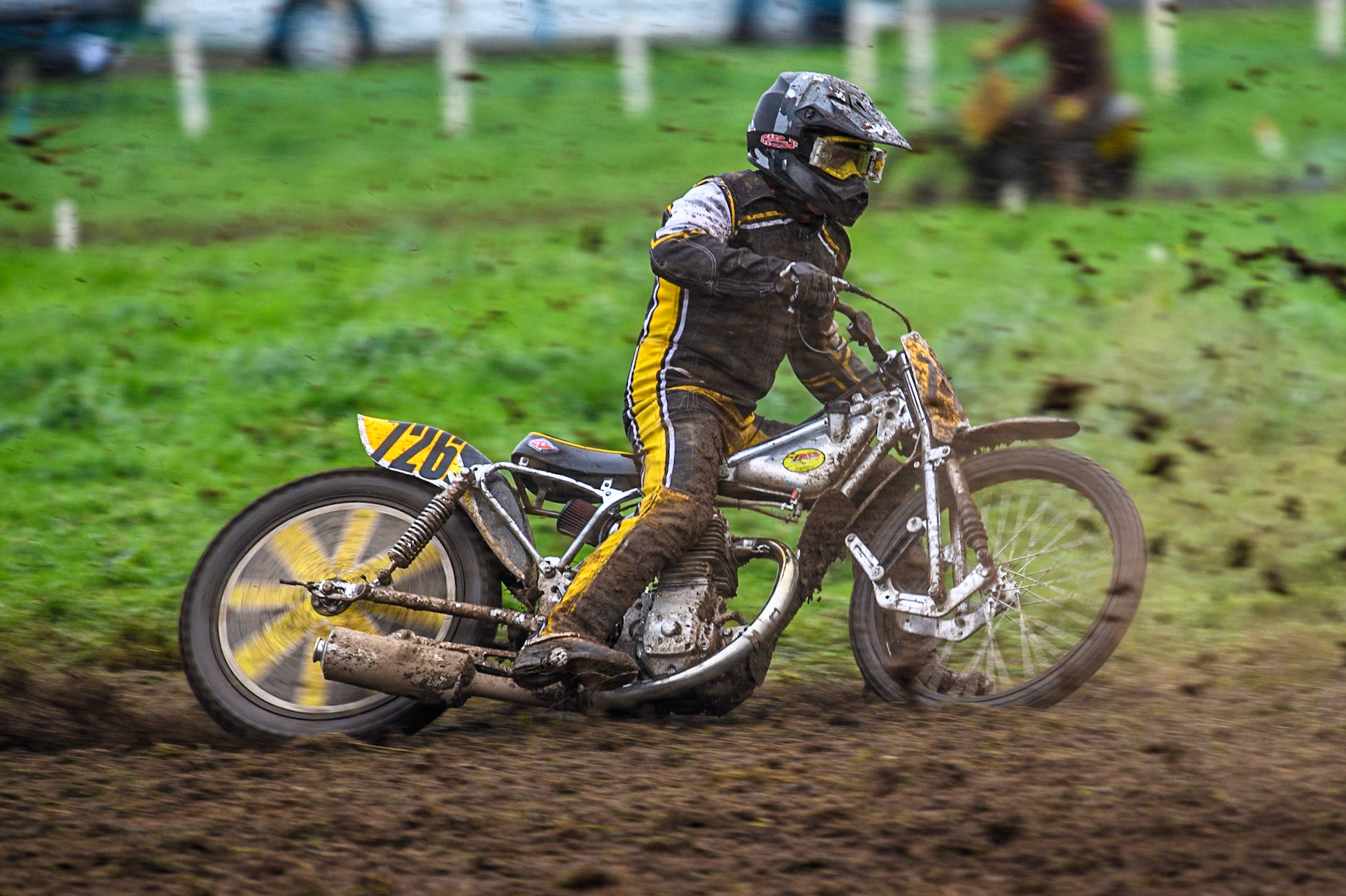 Tim Curnock (726) in action in the 500cc Upright Class during the ACU British Upright Championships at Woodhouse Lance, Gawsworth, Cheshire on Sunday 8th September 2024. (Photo: Ian Charles | MI News)