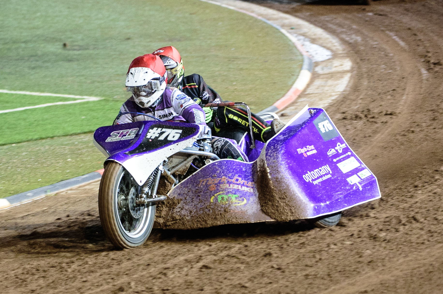 MANCHESTER, UK. OCT 30TH   Simon Beaney &amp; Sam Heath in action  during the Manchester Masters Sidecar Speedway and Flat Track Racing at the National Speedway Stadium, Manchester on Saturday 30th October 2021. (Credit: Ian Charles | MI News)