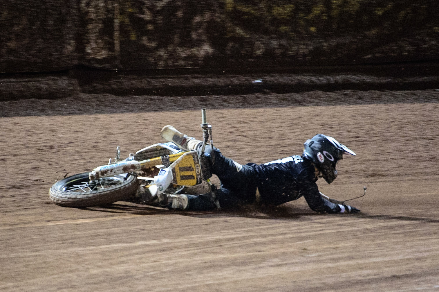 MANCHESTER, UK. OCT 30TH   Gary Birtwistle (11) falls during the Manchester Masters Sidecar Speedway and Flat Track Racing at the National Speedway Stadium, Manchester on Saturday 30th October 2021. (Credit: Ian Charles | MI News)