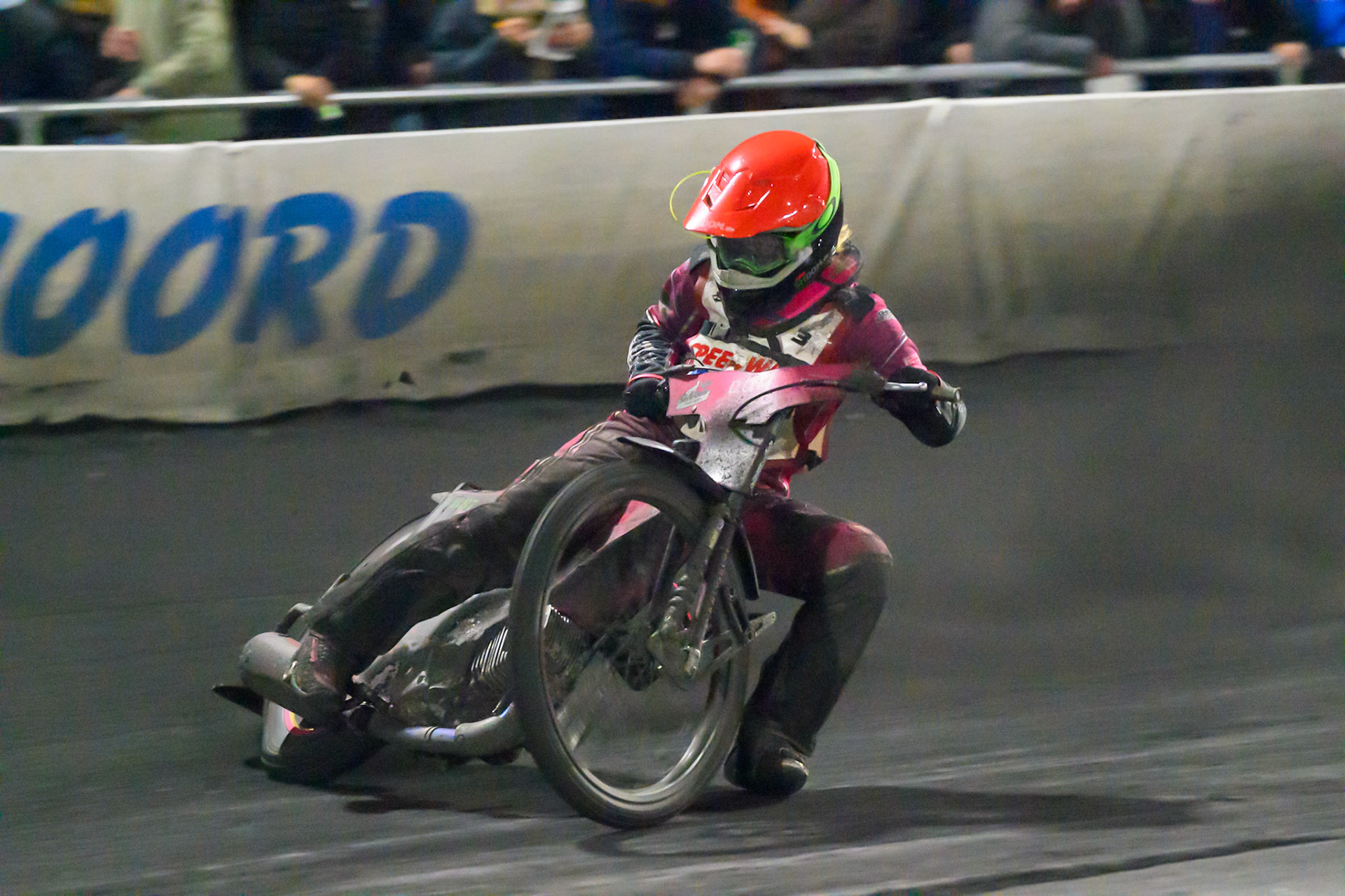 Hannah Grunwald of Germany in action during the Gouden KENNY Helm at Speedway Veenoord, Veenoord in the Netherlands on Saturday 19th September 2026. (Photo: Ian Charles | MI News)