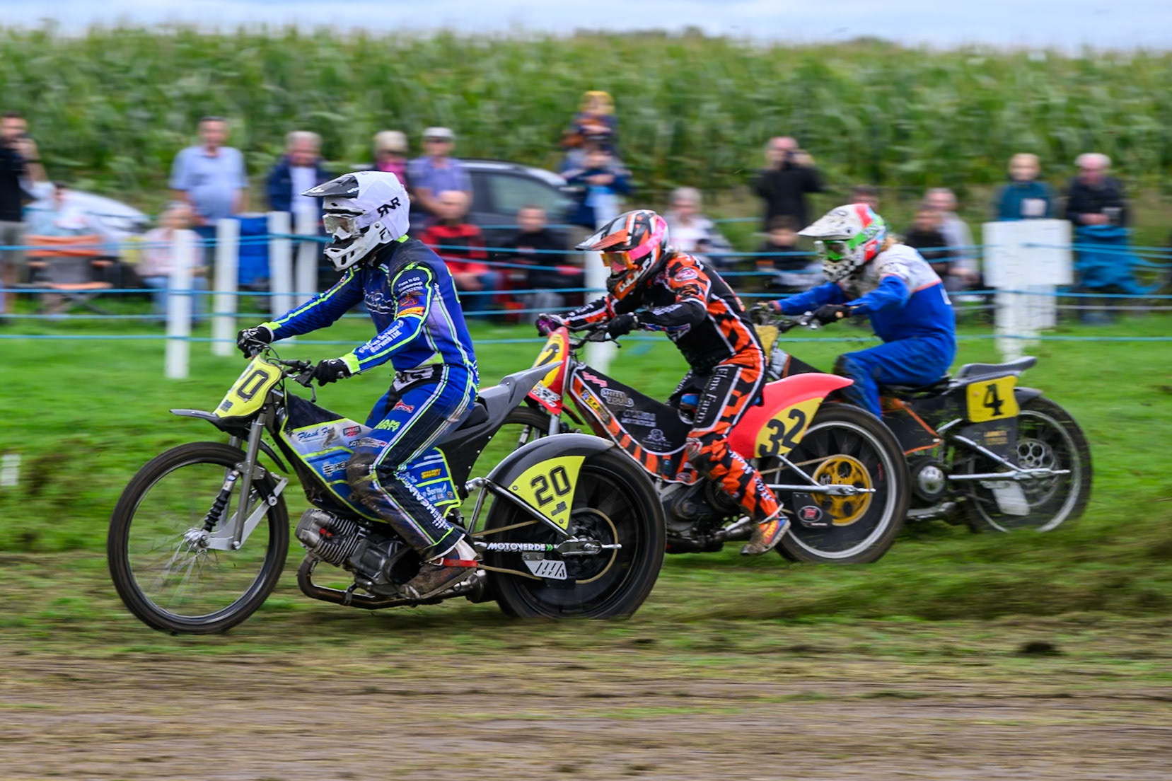 British Masters (Solos): Arran Butcher (20) leading Jamie Fenn-Smith (32) and Simon Hammersley (4) during the British Masters Grasstrack Championship at Lower Marsh Farm, Much Hoole, Preston in Lancashire, England on Sunday 13th September 2026. (Photo: Ian Charles | MI News)