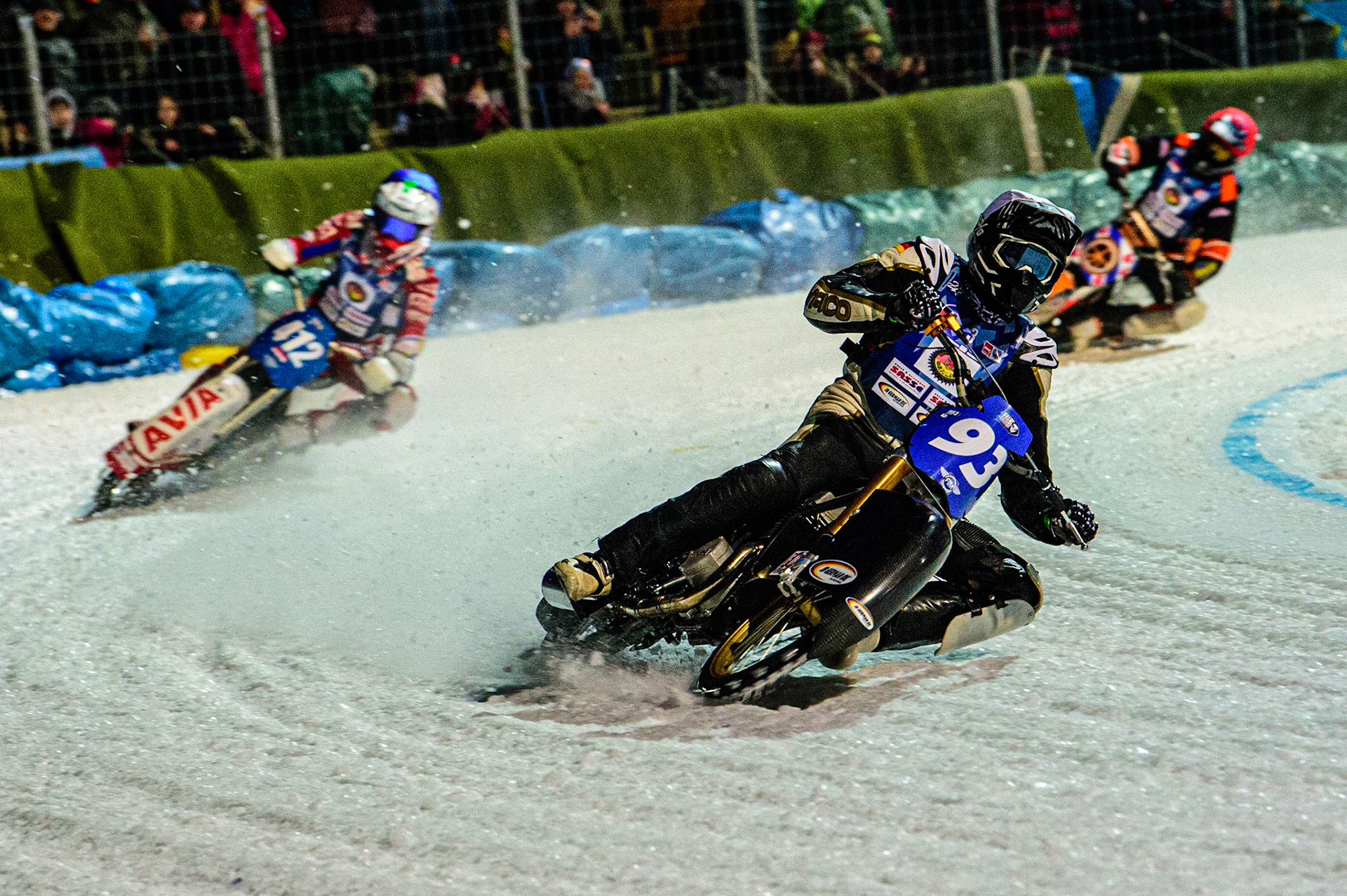Franz Mayerbüchler (White) leads Niek Schaap (Blue) with Sebastian Reitsma (Red) behind during the German Individual Ice Speedway Championship at Horst-Dohm-Eisstadion, Berlin on Friday 3rd March 2023. (Photo: Ian Charles | MI News)