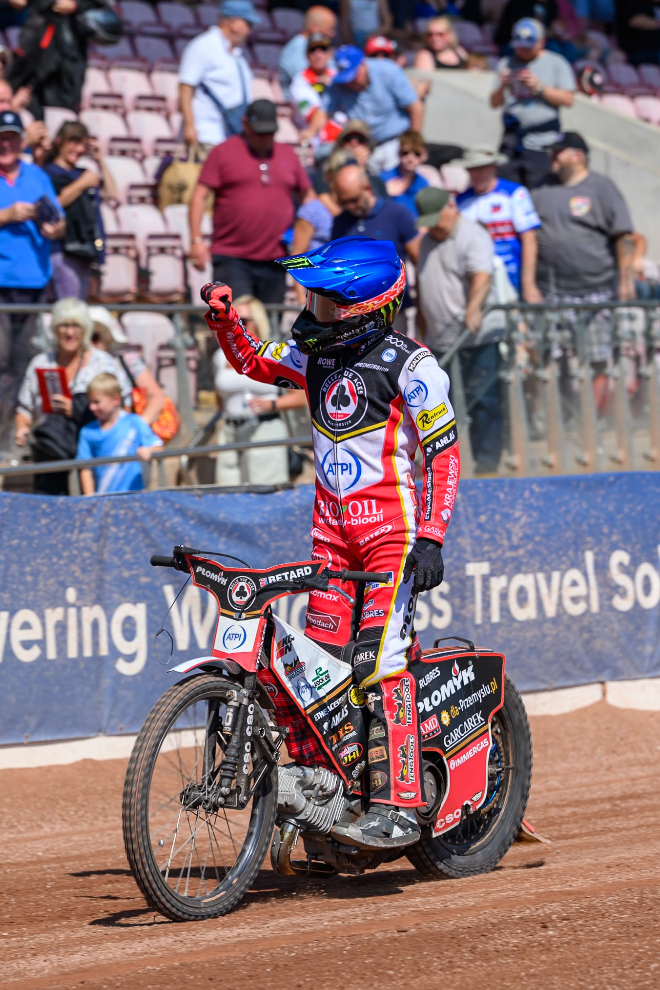 Dan Bewley of Belle Vue Aces  waves to the fans during the Rowe Motor Oil Premiership match between Belle Vue Aces and Sheffield Tigers at the National Speedway Stadium, Manchester on Monday 25th August 2025. (Photo: Ian Charles | MI News)
