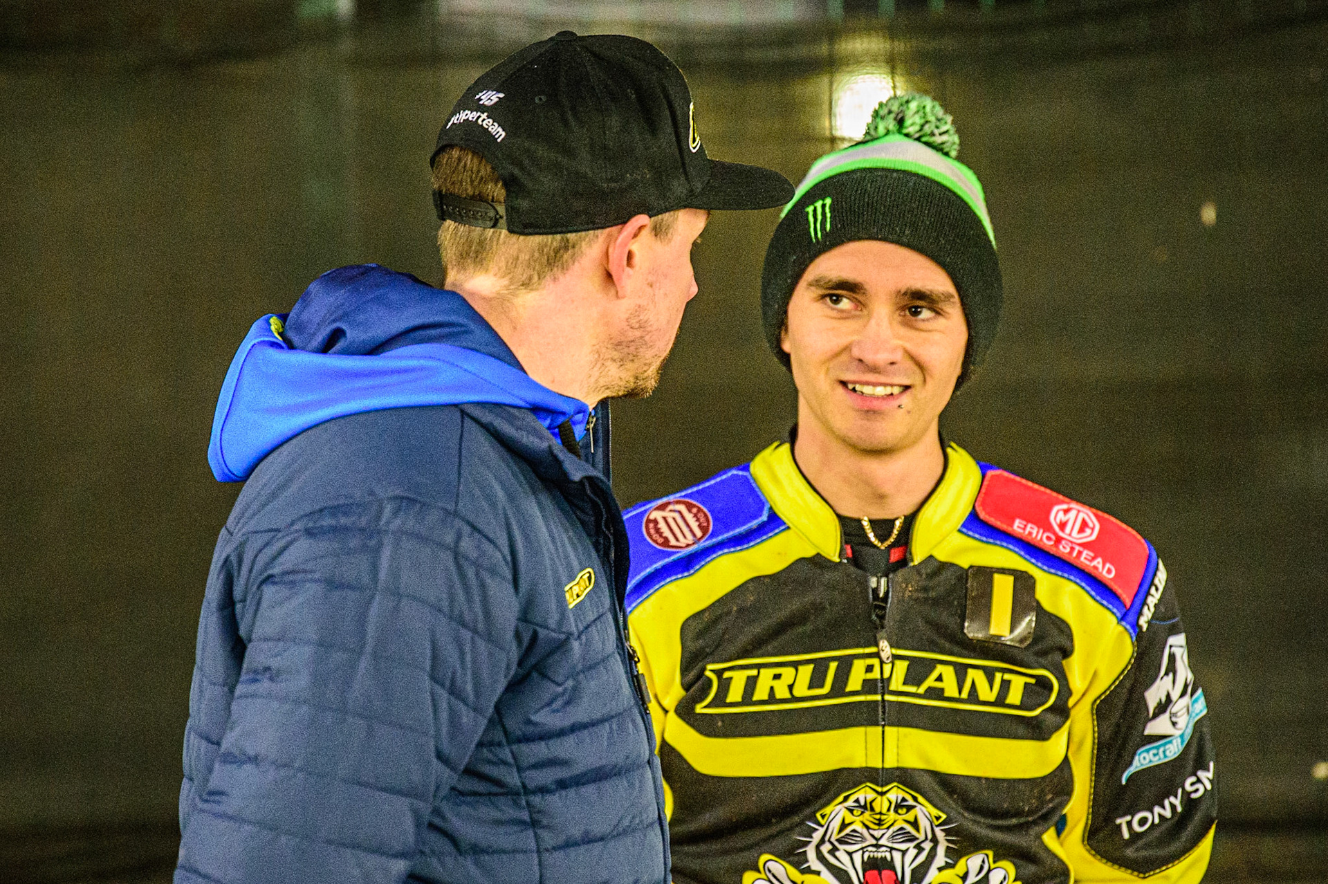 Simon Stead  (left)Team Manager of Sheffield ‘TruPlant’ Tigers  chats with Jack Holder  during the SGB Premiership match between Belle Vue Aces and Sheffield Tigers at the National Speedway Stadium, Manchester on Monday 27th March 2023. (Photo: Ian Charles | MI News)