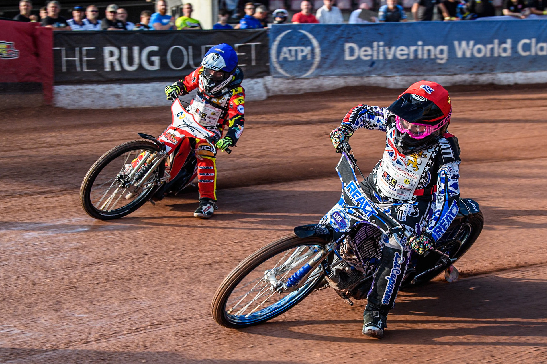 Liam Morris (250cc) in Red leading Casper Kluczniak (250cc) during the British Youth 250cc Championships at the National Speedway Stadium, Manchester on Friday 30th August 2024. (Photo: Ian Charles | MI News)