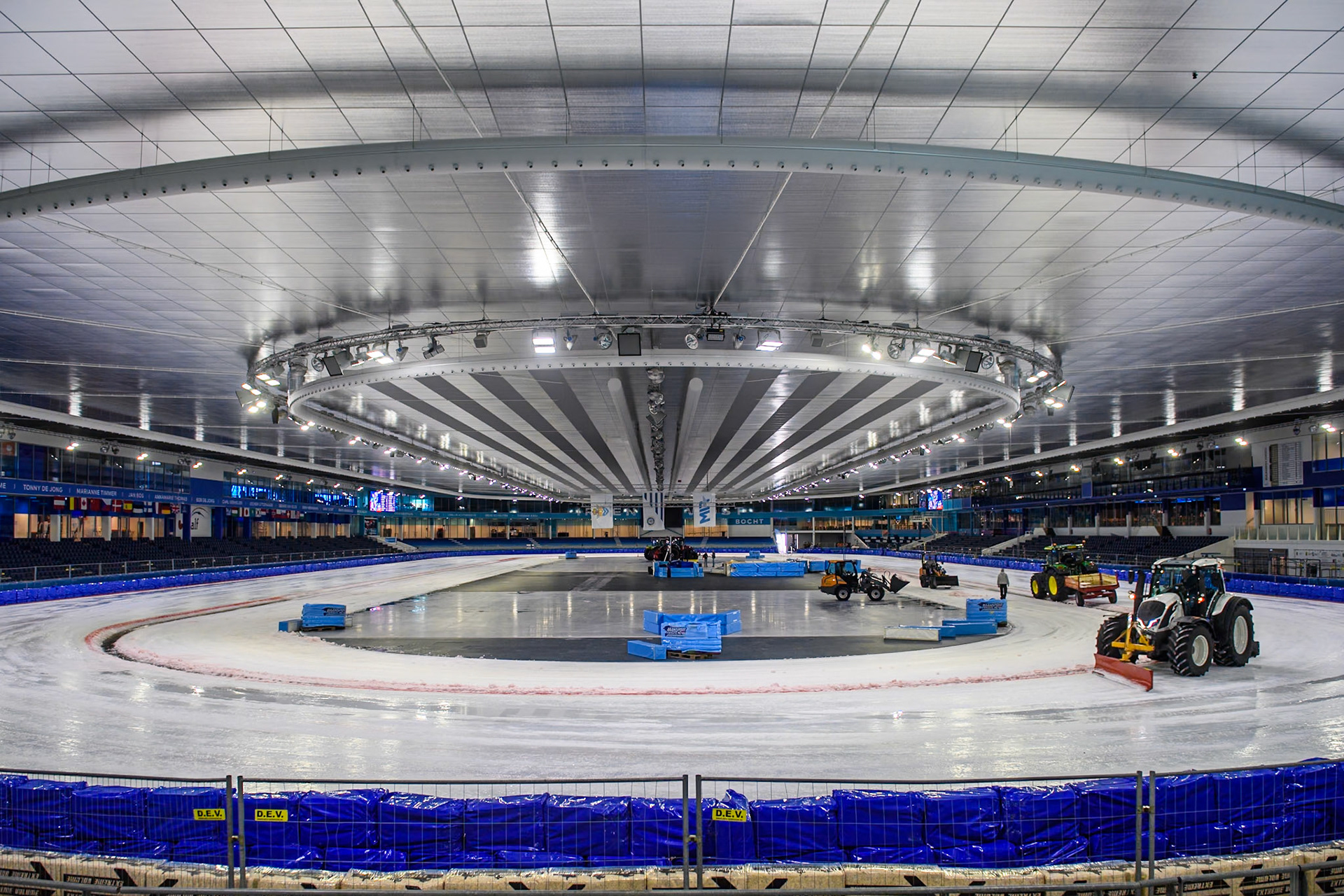 The Ice Track at Thialf during the FIM Ice Speedway Gladiators World Championship, Final 4 at the Ice Stadium, Thialf, Heerenveen on Sunday 6th April 2025. (Photo: Ian Charles | MI News)