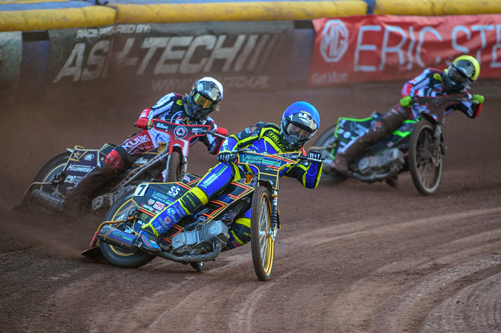 SHEFFIELD, UK. APR 14TH  Connor Mountain   (Blue) leads Norick Blödorn  (White) and Tom Brennan  (Yellow)  during the SGB Premiership League Cup match between Sheffield Tigers and Belle Vue Aces at Owlerton Stadium, Sheffield on Thursday 14th April 2022. (Credit: Ian Charles | MI News)
