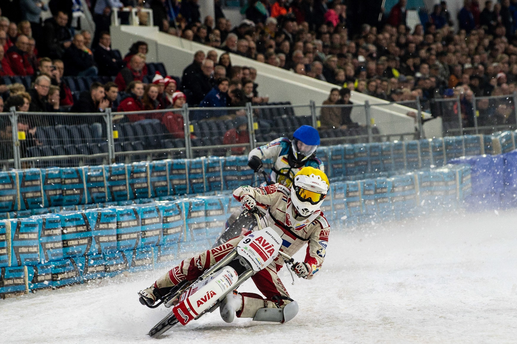 Photo: Ian Charles

Bart Schaap (Yellow) leads Marc Geyer (Blue)

Roelof Thijs Bokaal, Ice Rink Thialf, Heerenveen, Netherlands Friday  29  March  2019