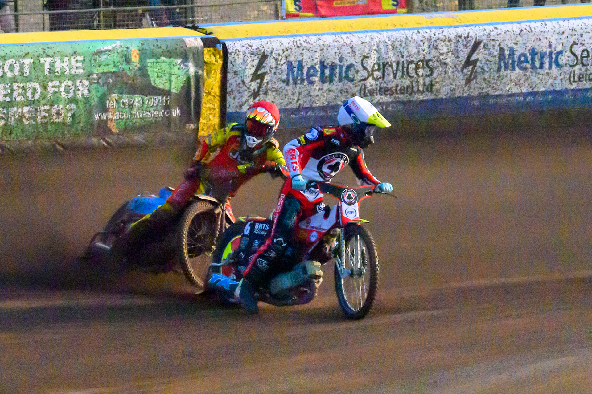 Tate Zischke of Belle Vue Aces in White loses control and flips off his bike during the Rowe Motor Oil Premiership match between Leicester Lions and Belle Vue Aces at the Hydroscan Arena, Leicester on Thursday 23rd July 2026. (Photo: Ian Charles | MI News)
