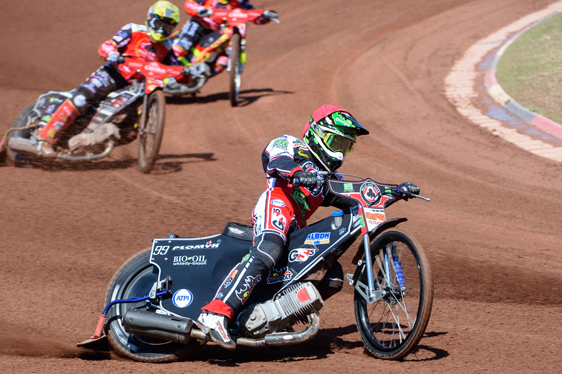 MANCHESTER, UK. MAY 31ST  Dan Bewley  (Red) leads Scott Nicholls  (Yellow) during the SGB Premiership match between Belle Vue Aces and Peterborough at the National Speedway Stadium, Manchester on Monday 31st May 2021. (Credit: Ian Charles | MI News)