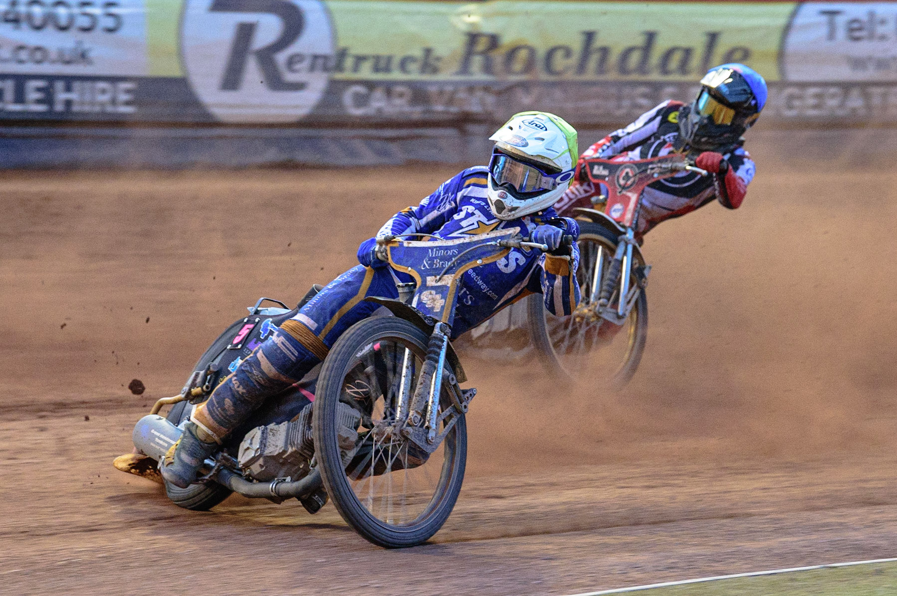 MANCHESTER UK Josh Pickering  (Yellow) leads Norick Blodorn  (Blue)  during the SGB Premiership match between Belle Vue Aces and King's Lynn Stars at the National Speedway Stadium, Manchester on Monday 11th July 2022. (Credit: Ian Charles | MI News)