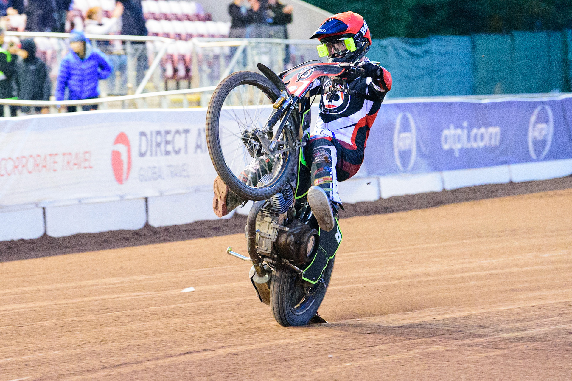 Tom Brennan celebrates with a wheelie during the SGB Premiership match between Belle Vue Aces and Peterborough at the National Speedway Stadium, Manchester on Monday 25th July 2022. (Credit: Ian Charles | MI News