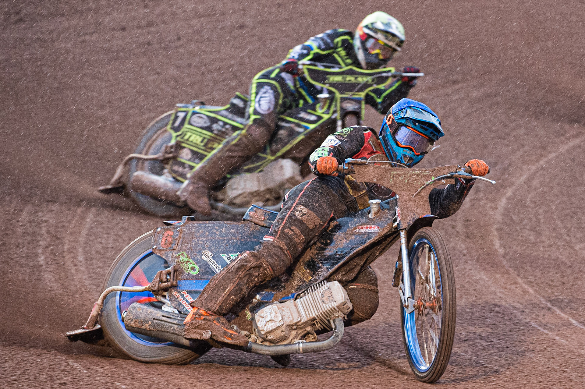 Photo by Ian Charles

Dimitri Bergé  (Blue) leads Jake Allen (White)


Belle Vue Aces v Ipswich Witches, British Speedway Premiership, Belle Vue National Speedway Stadium, Manchester, Monday 8  July  2019