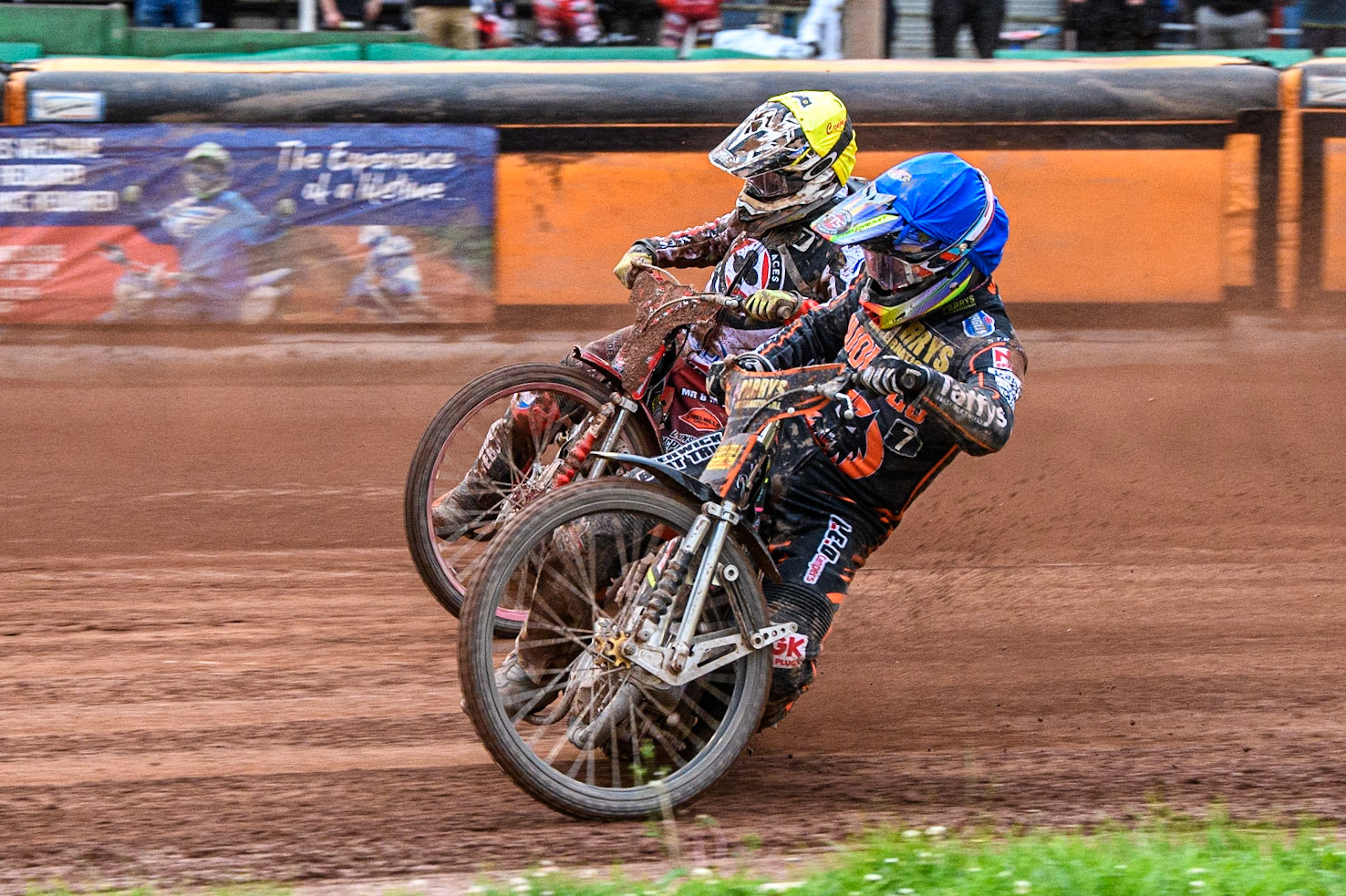 Leon Flint (Blue) inside Connor Bailey (Yellow) during the Sports Insure Premiership match between Wolverhampton Wolves and Belle Vue Aces at Monmore Green Stadium, Wolverhampton on Monday 10th July 2023. (Photo: Ian Charles | MI News)