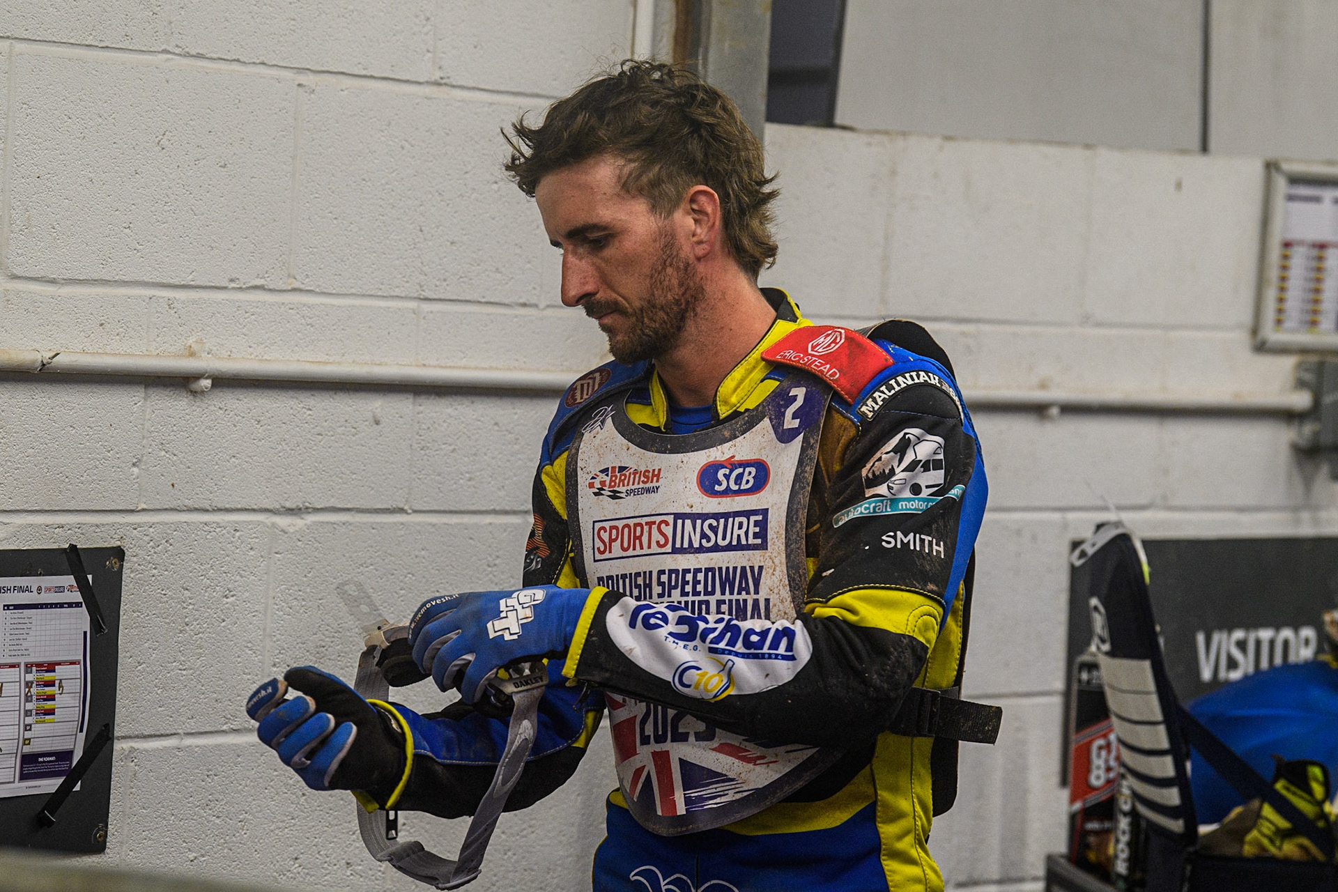 Adam Ellis prepares his goggles for his next heat during the Sports Insure British Speedway Final at the National Speedway Stadium, Manchester on Monday 14th August 2023. (Photo: Ian Charles | MI News)