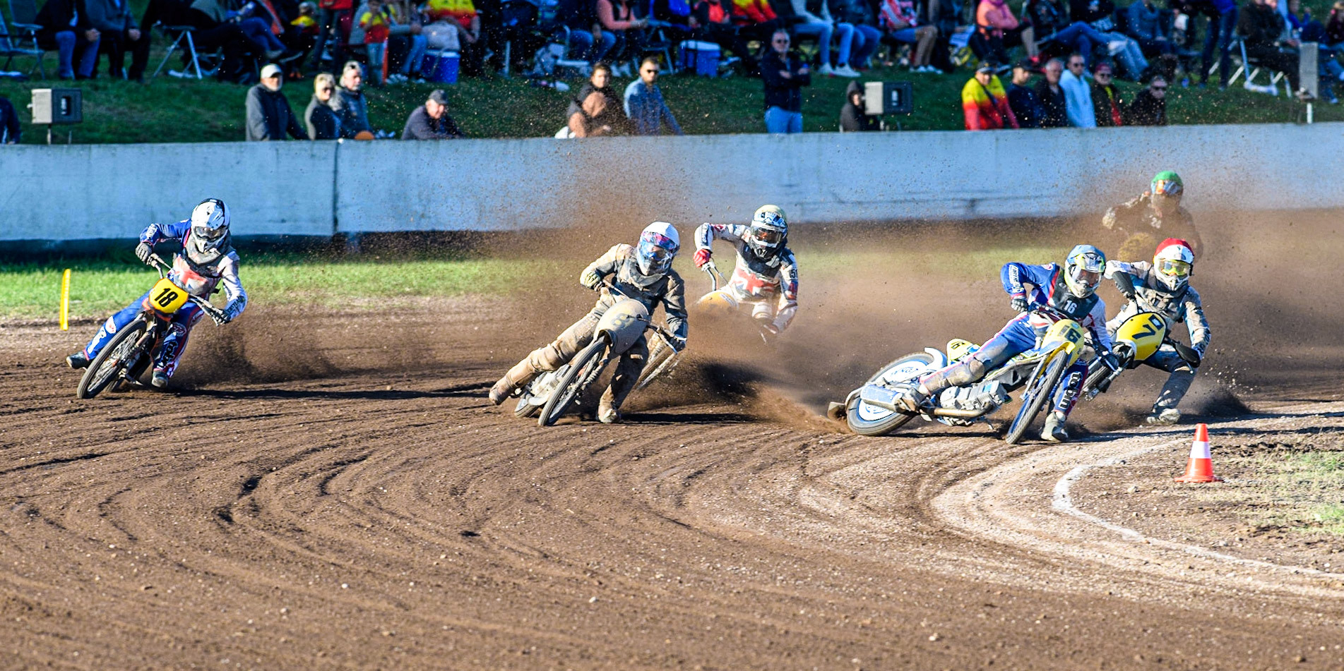 Great Britain v Finland -Heat 12: Chris Harris (Blue) ahead of Tero Aarnio (Red) with Henri Ahlbom (White) and Zach Wajtknecht (Black &amp; White) on his outside, and Topi Mustonen (Green) and Andrew Appleton (Yellow) behind during the FIM Long Track Of Nations event at the Speed Centre Roden on Sunday 24th September 2023. (Photo: Ian Charles | MI News)