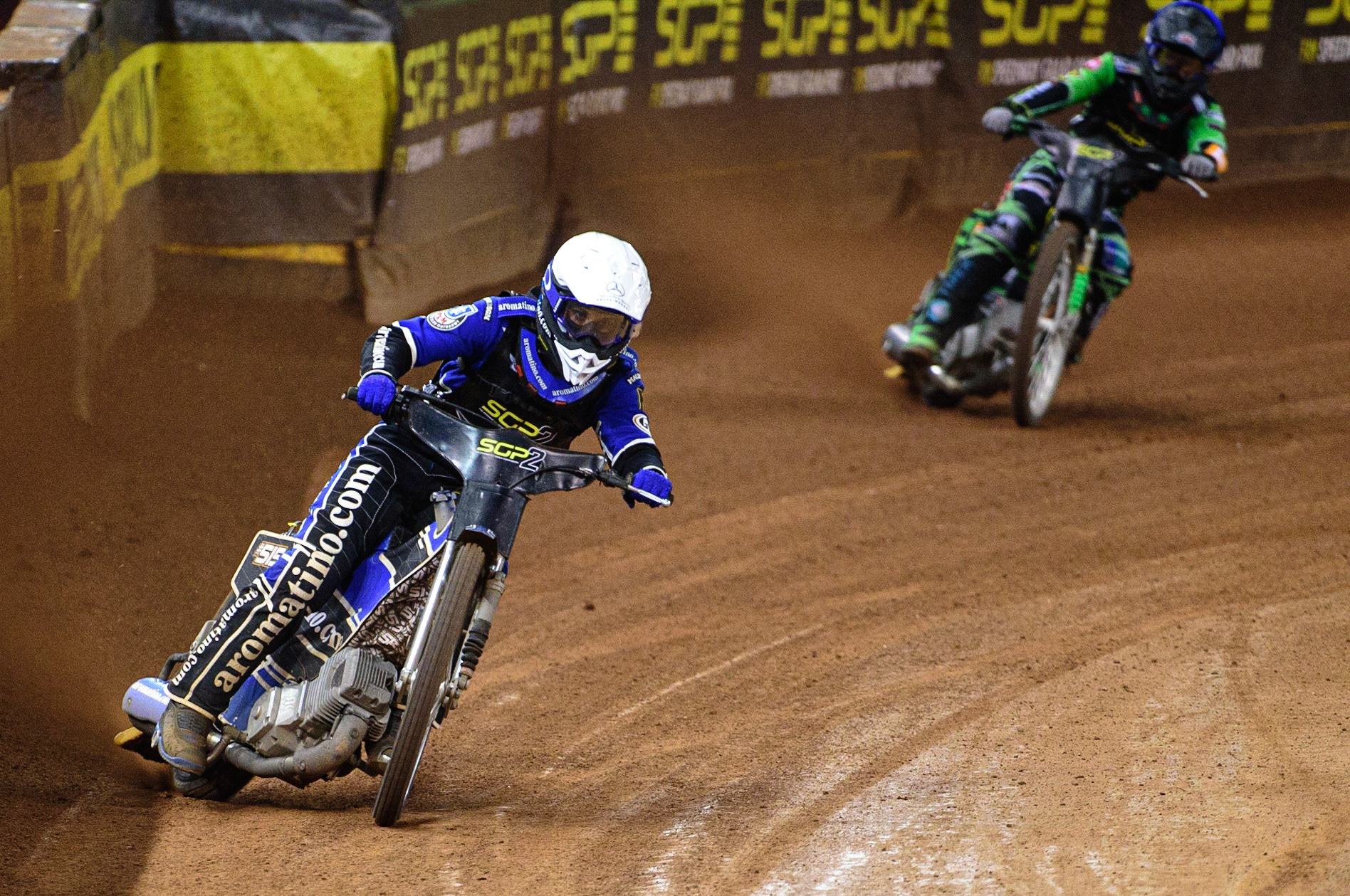 Jakub Miskowiak (Poland) (White) well ahead of Benjamin Basso (Denmark)  (Blue) during the FIM  Speedway Grand Prix  2 of Great Britain at the Principality Stadium, Cardiff on Sunday 14th August 2022. (Credit: Ian Charles | MI News)