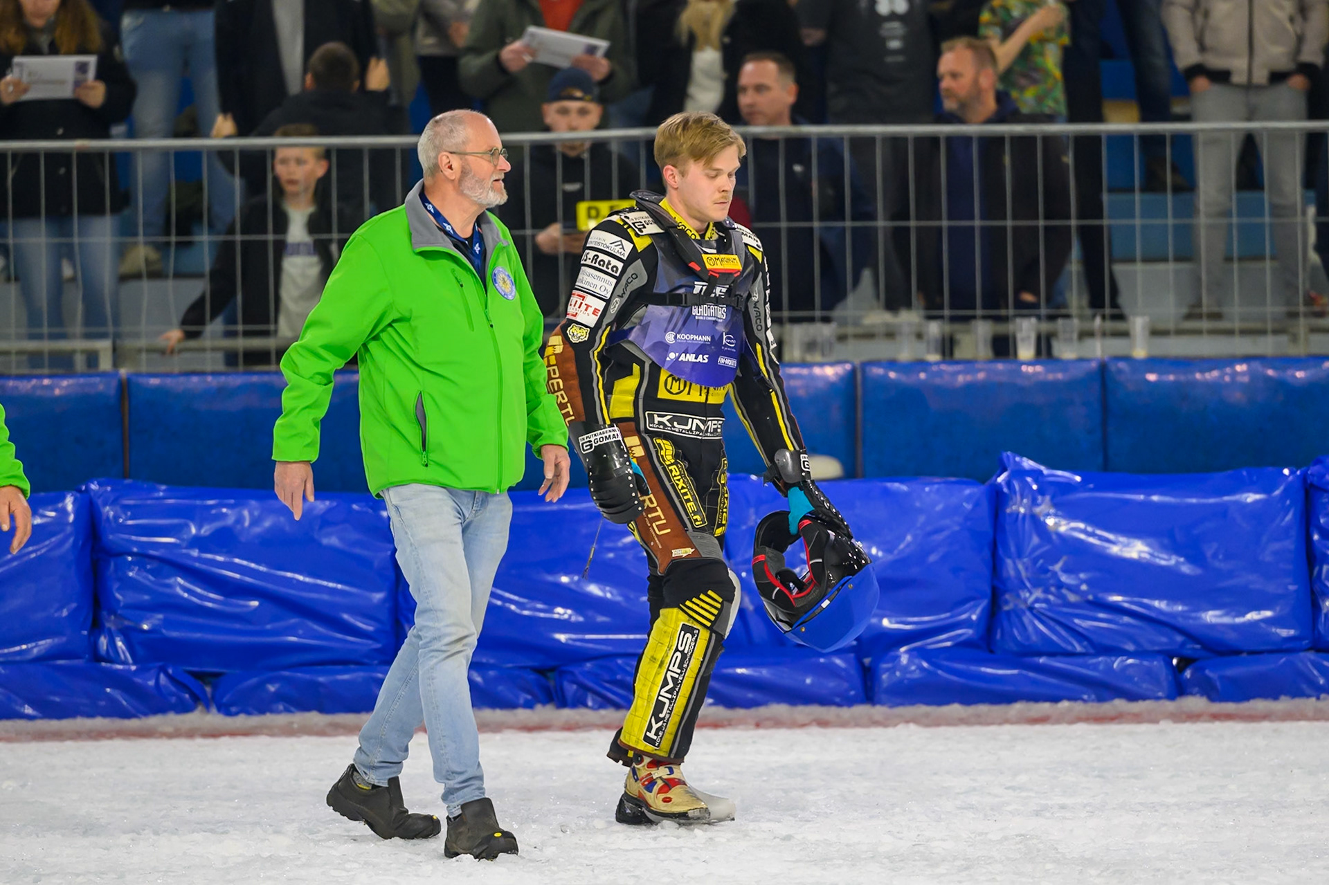 Heikki Huusko (67) of Finland  walks back to the pits after his fall in the final during the FIM Ice Speedway Gladiators World Championship Final 3 at Ice Rink Thialf, Heerenveen on Saturday 11th April 2026. (Photo: Ian Charles | MI News)
