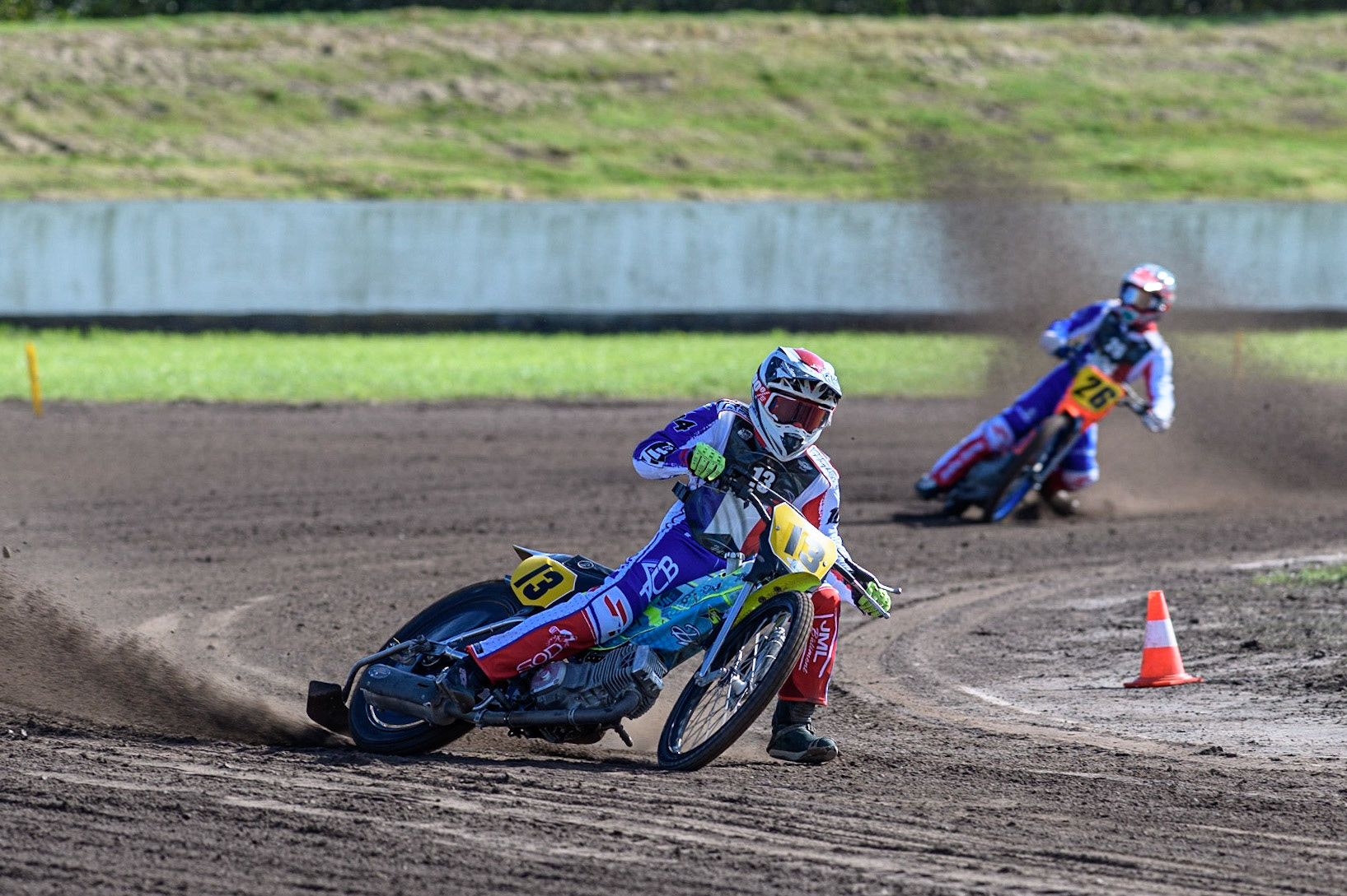 Gaétan Stella leads  \ly26\ during practice during the FIM Long Track Of Nations event at the Speed Centre Roden on Sunday 24th September 2023. (Photo: Ian Charles | MI News)