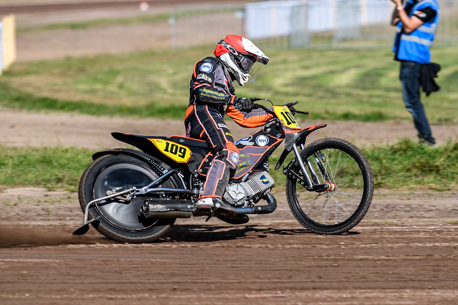 Zach Wajtknecht (109) of Great Britain in action during the FIM Long Track World Championship Final 5 at the Speed Centre Roden, Roden, Netherlands on Sunday 22nd September 2024. (Photo: Ian Charles | MI News)