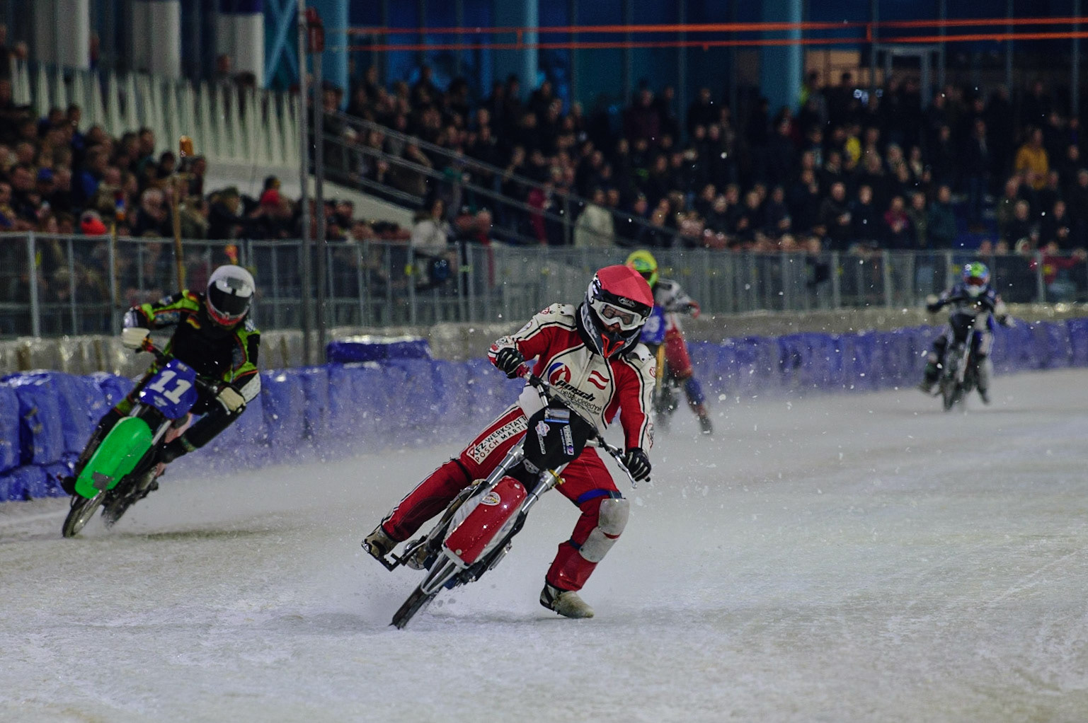HEERENVEEN, NL. APR 1. Last Chance heat: Martin Posch (Red) leads Benedikt Monn (White) Michał Knapp (Yellow) and Philip Lageder (Blue)  during the ROLOEF THIJS BOKAAL  at Ice Rink Thialf, Heerenveen on Friday 1st April 2022. (Credit: Ian Charles | MI News)