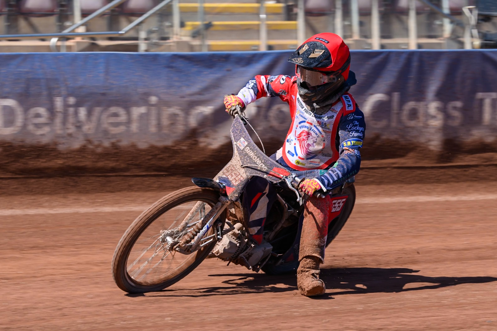 BRITISH YOUTH CHAMPIONSHIP 125cc FINAL: Fraser Buckle (555) in action during the British Youth Championship (125cc) at the National Speedway Stadium, Manchester on Sunday 19th July 2026. (Photo: Ian Charles | MI News)