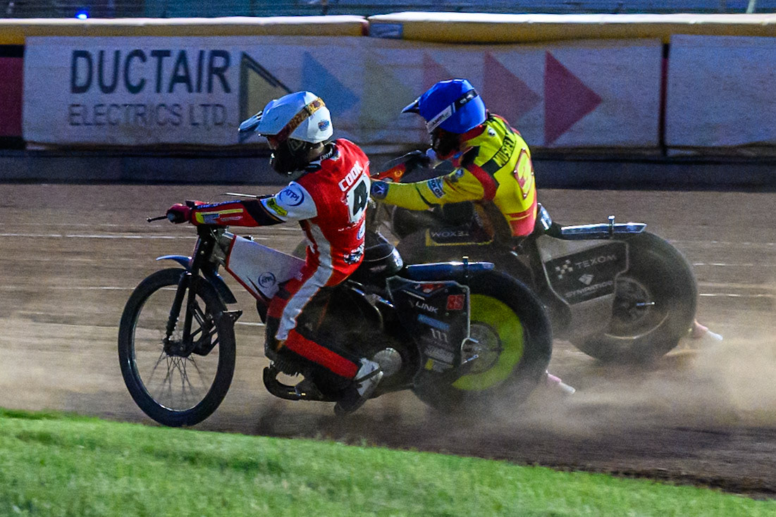Belle Vue Aces' Zach Cook in White rides inside Birmingham Brummies' Tobiasz Musielak in Blue during the Rowe Motor Oil Premiership match between Birmingham Brummies and Belle Vue Aces at Perry Bar Stadium, Birmingham on Monday 2nd June 2025. (Photo: Ian Charles | MI News)