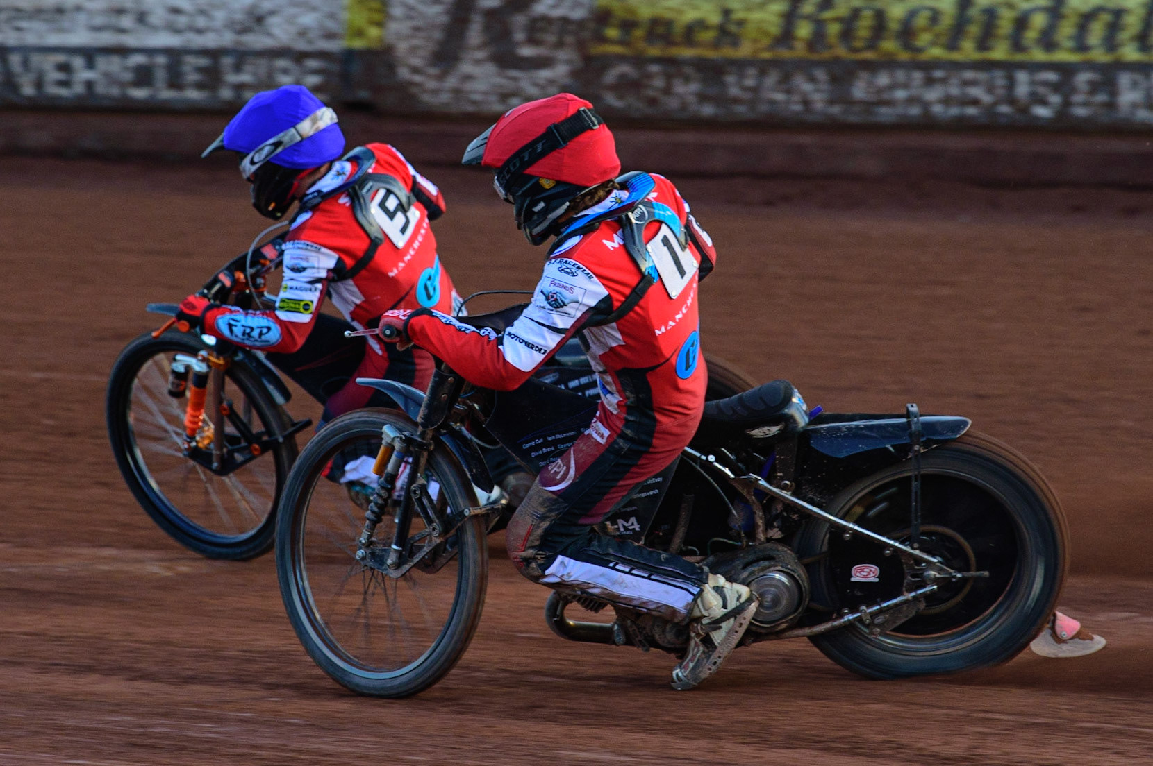 MANCHESTER, UK. MAY 27TH Harry McGurk  (Red) behind Jack Smith  (Blue) during the National Development League match between Belle Vue Colts and Armadale Devils at the National Speedway Stadium, Manchester on Friday 27th May 2022. (Credit: Ian Charles | MI News)
