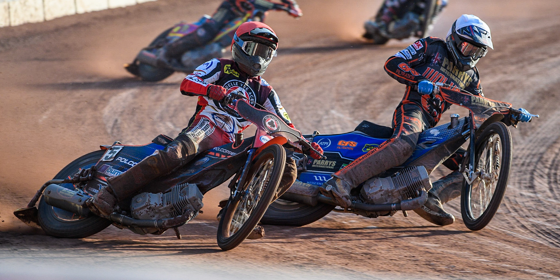Brady Kurtz (Red) outside Steve Worrall (White) during the Sports Insure Premiership match between Belle Vue Aces and Wolverhampton Wolves at the National Speedway Stadium, Manchester on Monday 3rd July 2023. (Photo: Ian Charles | MI News)