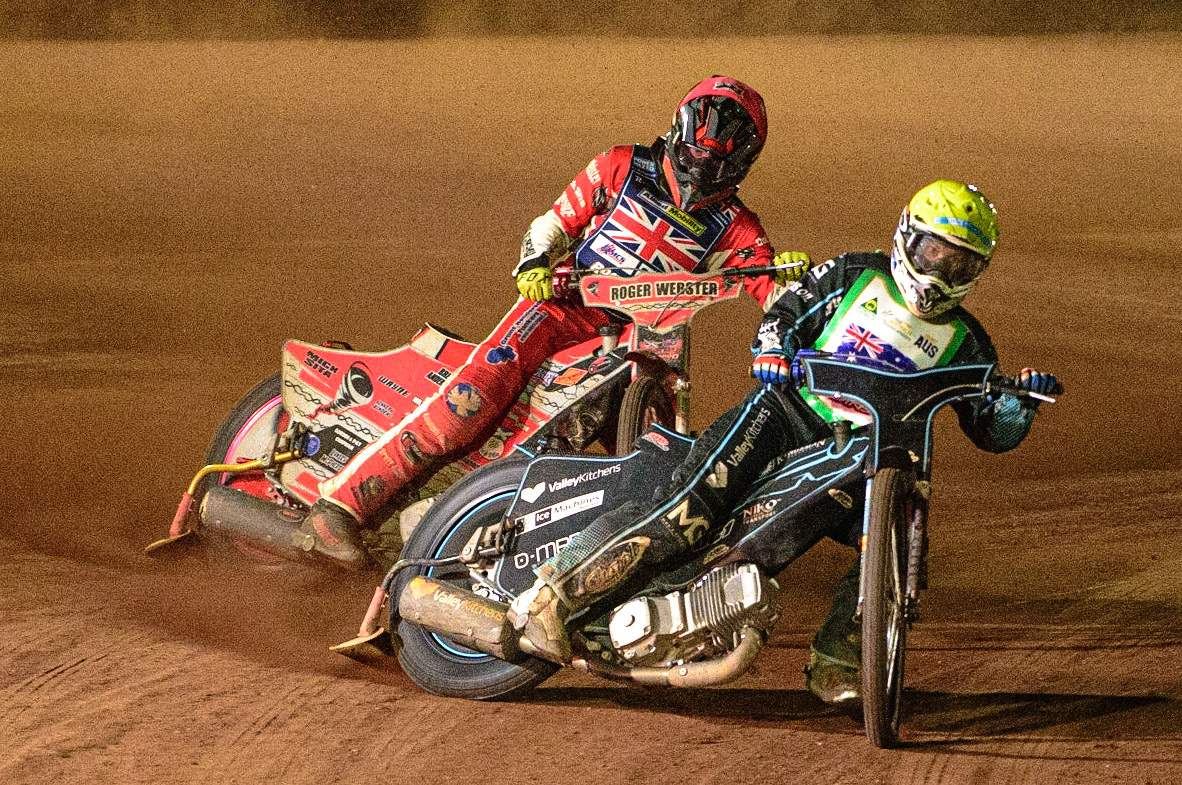Rohan Tungate (Australia) (Yellow) leads Connor Bailey (Great Britain) (Red) during the FIM Speedway Grand Prix Challenge at the Peugeot Ashfield Stadium, Glasgow on Saturday 20th August 2022. (Credit: Ian Charles | MI News)