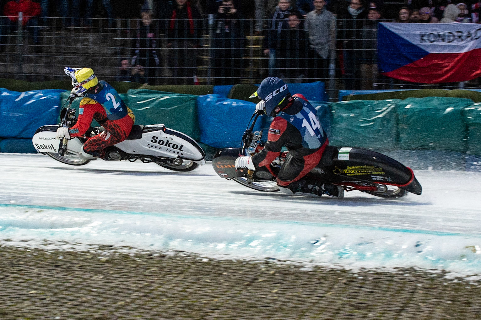 BERLIN GERMANY  - February 29  Christer Biskop (Blue) chases Vladimir Cheblokov (Yellow)  during theIce Speedway of Nations (Day 1) at the Horst-Dohm-Eisstadion, Berlin,  on Saturday 29 February 2020. (Credit: Ian Charles | MI News)