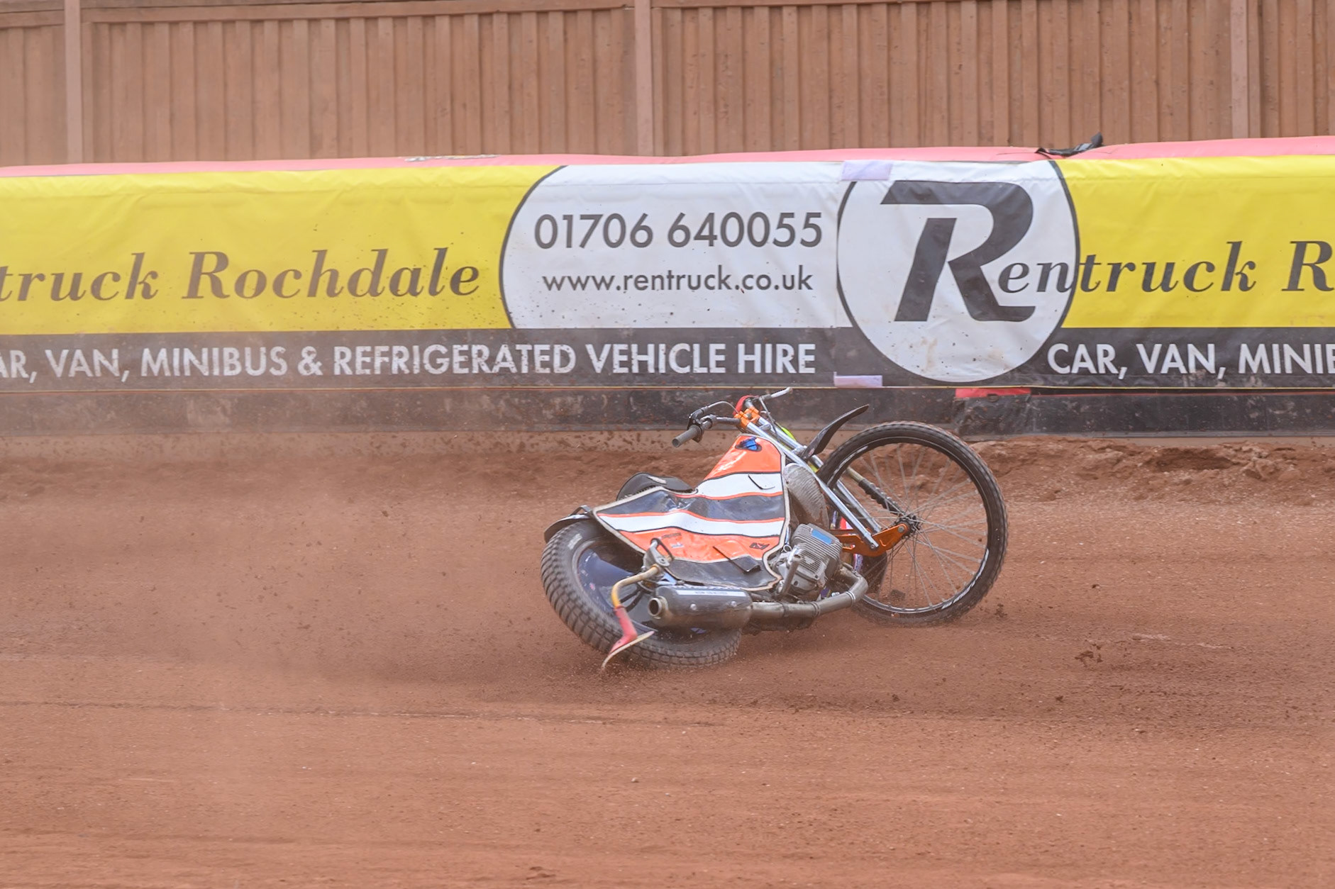 JR ASHWORTH &amp; SONS COLTS ACADEMY INDIVIDUALHarry Fletcher in Yellow rides inside Senna Summers in Blue before he slides off during the JR Ashworth &amp; Sons Colts Individual at the National Speedway Stadium, Manchester on Sunday 10th May 2026. (Photo: Ian Charles | MI News)