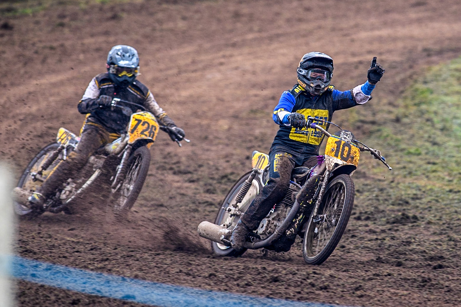 Tony Atkin (10) celebrates winning the British Upright 500cc Cghampionship ahead of Tim Curnock (726) during the ACU British Upright Championships at Woodhouse Lance, Gawsworth, Cheshire on Sunday 8th September 2024. (Photo: Ian Charles | MI News)