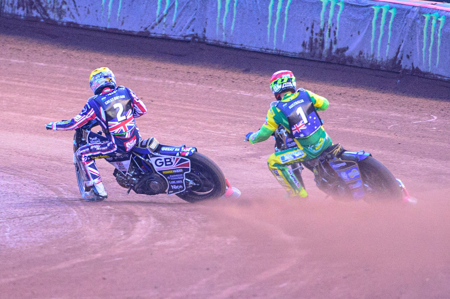 MANCHESTER, UK. OCT 16TH Jason Doyle of Australia (Red) outside Robert Lambert of Great Britain (Yellow) during the Monster Energy FIM Speedway of Nations at the National Speedway Stadium, Manchester on Saturday  16th October 2021. (Credit: Ian Charles | MI News)