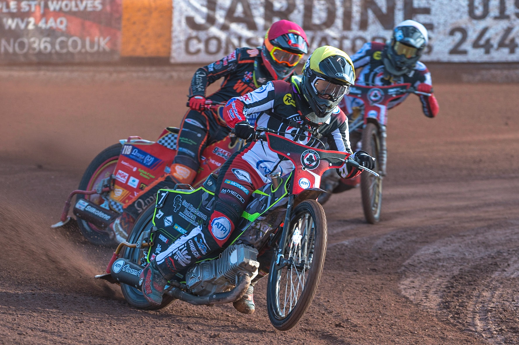 WOLVERHAMPTON, UK. JUN 20TH Tom Brennan  (Yellow) leads Drew Kemp  (Red)  and Norick Blödorn  (White) during the SGB Premiership match between Wolverhampton Wolves and Belle Vue Aces at Monmore Green Stadium, Wolverhampton on Monday 20th June 2022. (Credit: Ian Charles | MI News)