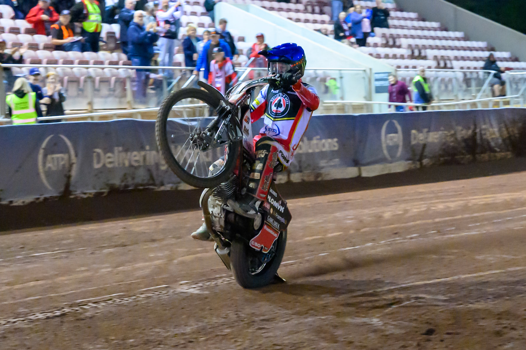 Dan Bewley of Belle Vue Aces celebrates with a wheelie during the Rowe Motor Oil Premiership match between Belle Vue Aces and Birmingham Brummies at the National Speedway Stadium, Manchester on Monday 18th August 2025. (Photo: Ian Charles | MI News)