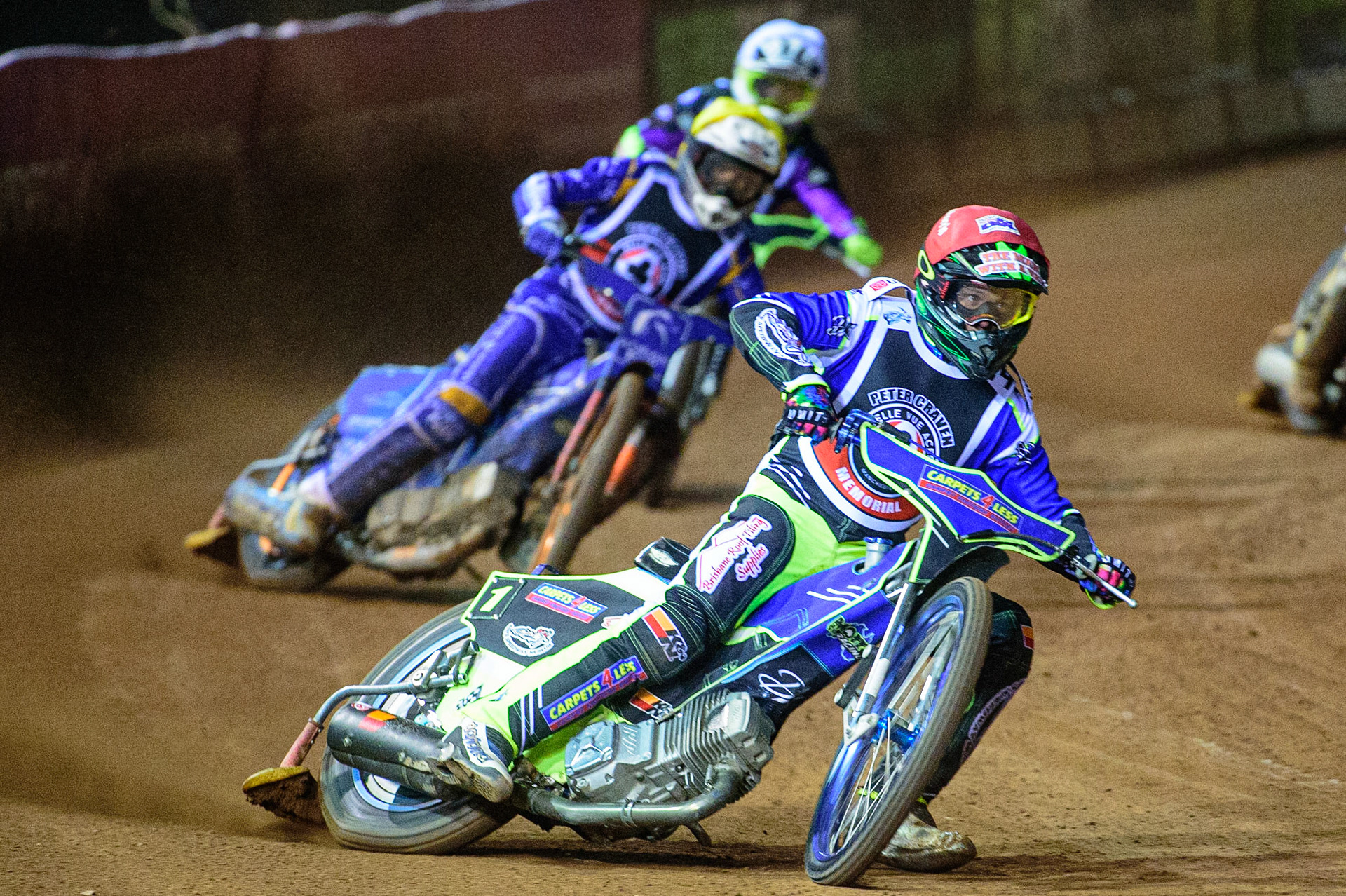 MANCHESTER, UK. OCT 23RD  Nick Morris  (Red) leads Lewis Kerr  (Yellow), and Tom Brennan  (White) during the Peter Craven Memorial Trophy event at the National Speedway Stadium, Manchester on Saturday 23rd October 2021. (Credit: Ian Charles | MI News)