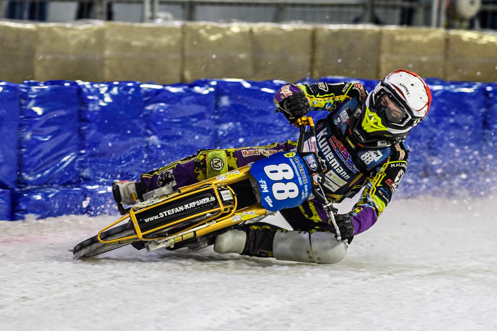 Germany's Max Niedermaier (88) in action during the FIM Ice Speedway Gladiators World Championship Final 3 at Ice Rink Thialf, Heerenveen on Saturday 6th April 2024. (Photo: Ian Charles | MI News)