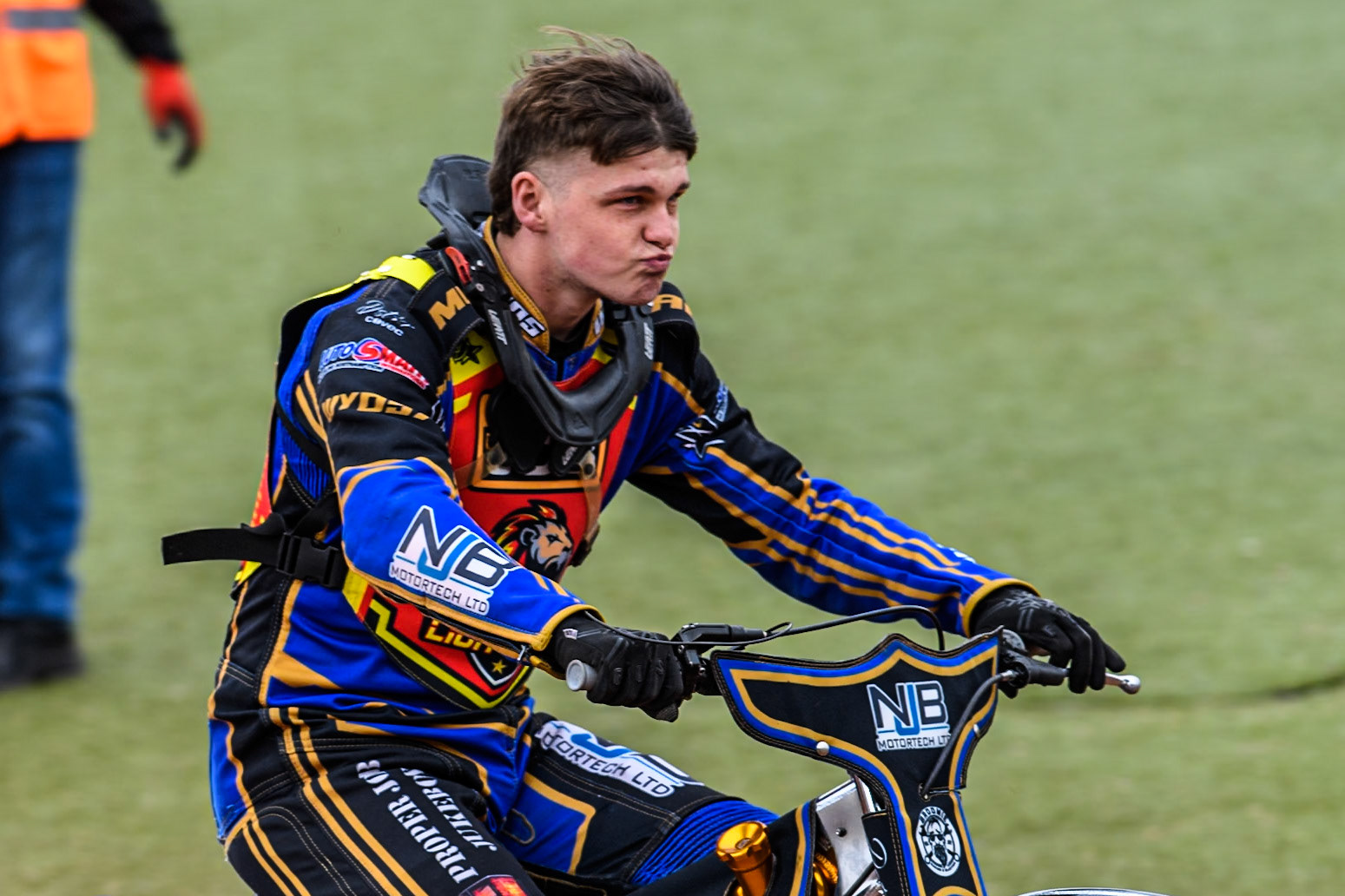 Leicester Lion Cubs' Eli Meadows  on the parade lap  during the WSRA National Development League match between Belle Vue Colts and Leicester Lion Cubs at the National Speedway Stadium, Manchester on Friday 18th April 2025. (Photo: Ian Charles | MI News)
