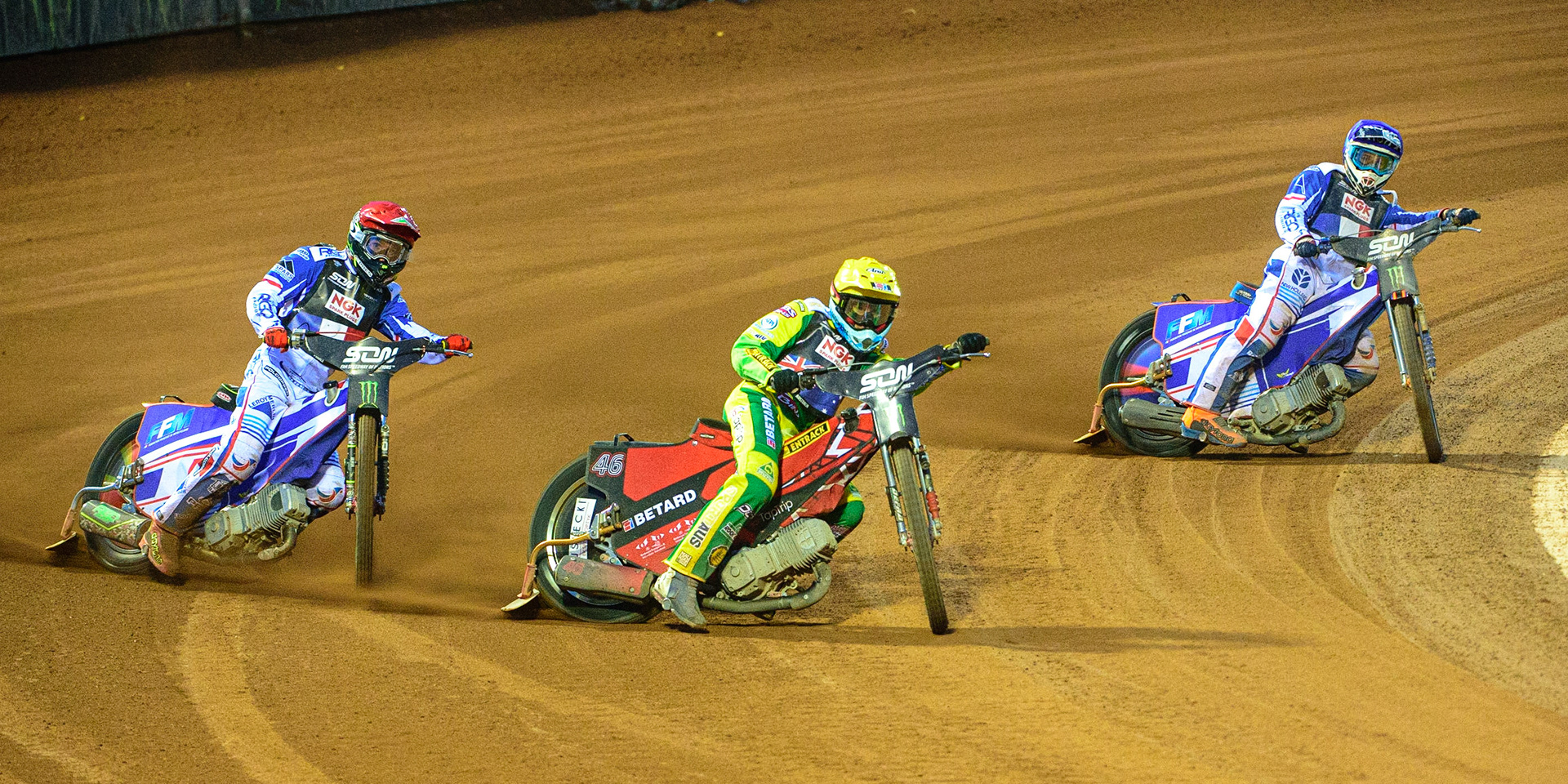 MANCHESTER, UK. OCT 16TH Max Fricke of Australia (Yellow) leads David Bellego of France (Red) and Dmitri Berge of France (Blue) during the Monster Energy FIM Speedway of Nations at the National Speedway Stadium, Manchester on Saturday  16th October 2021. (Credit: Ian Charles | MI News)